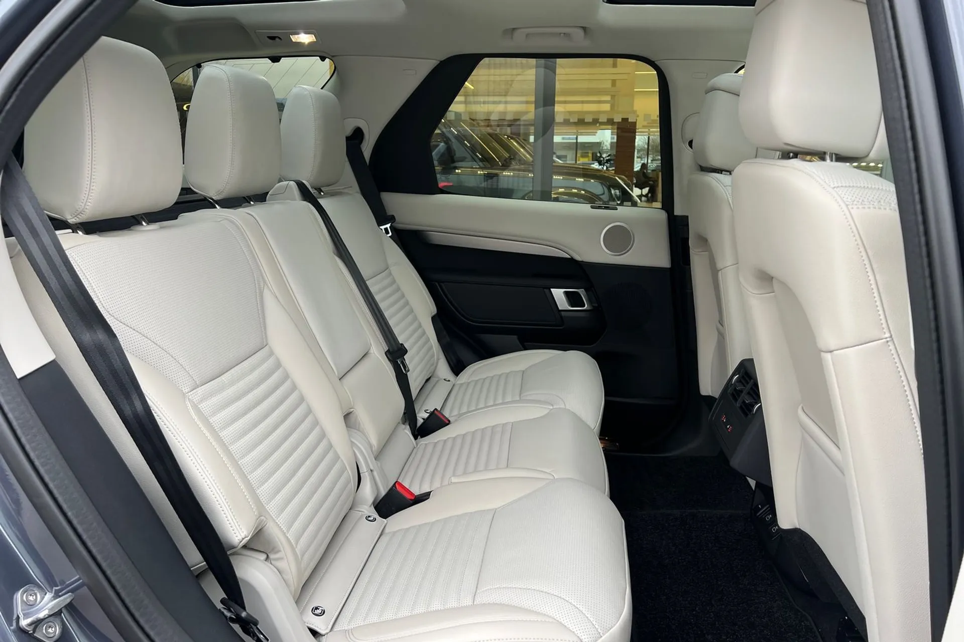 LAND ROVER DISCOVERY thumbnail image number 44