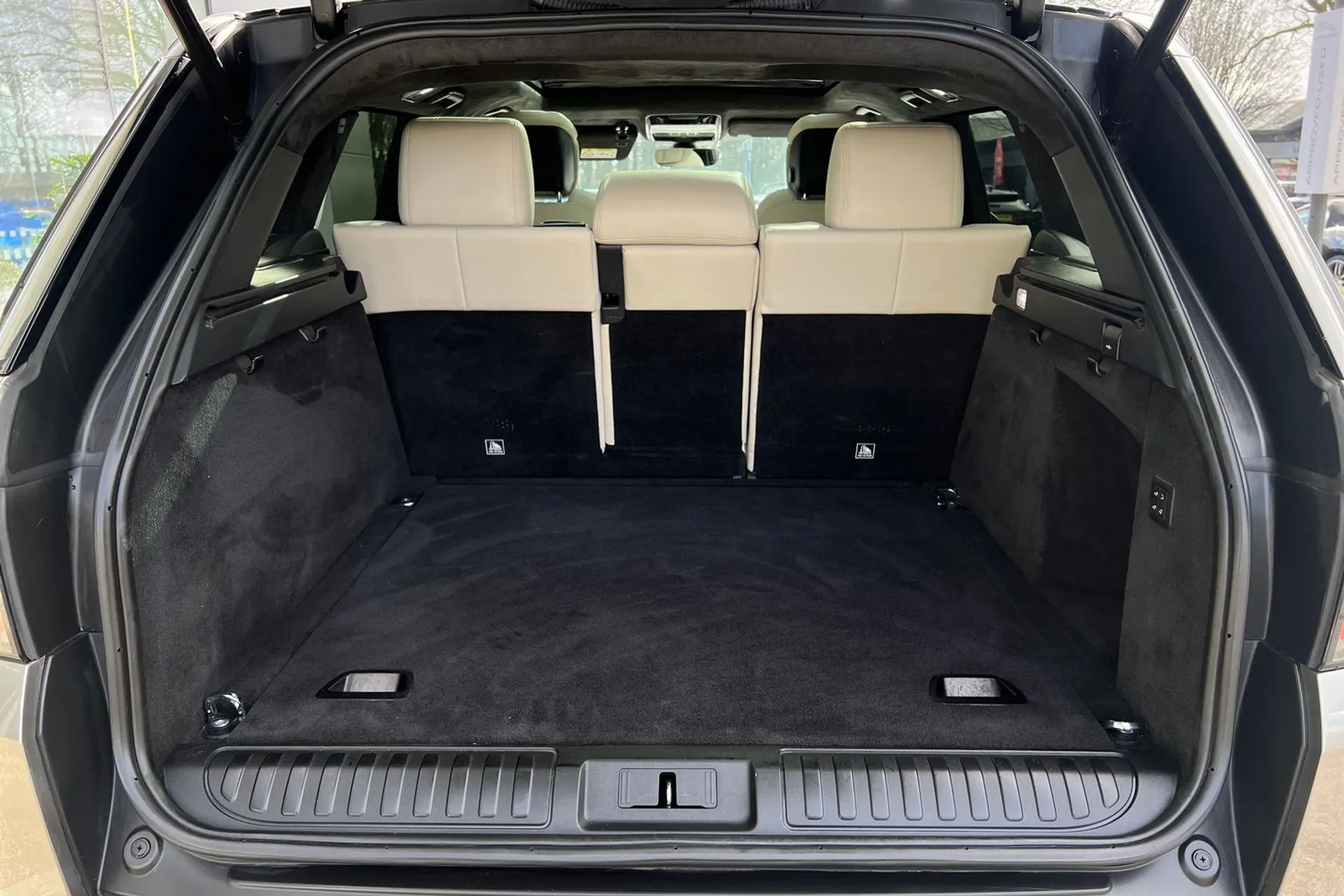 LAND ROVER RANGE ROVER SPORT thumbnail image number 31