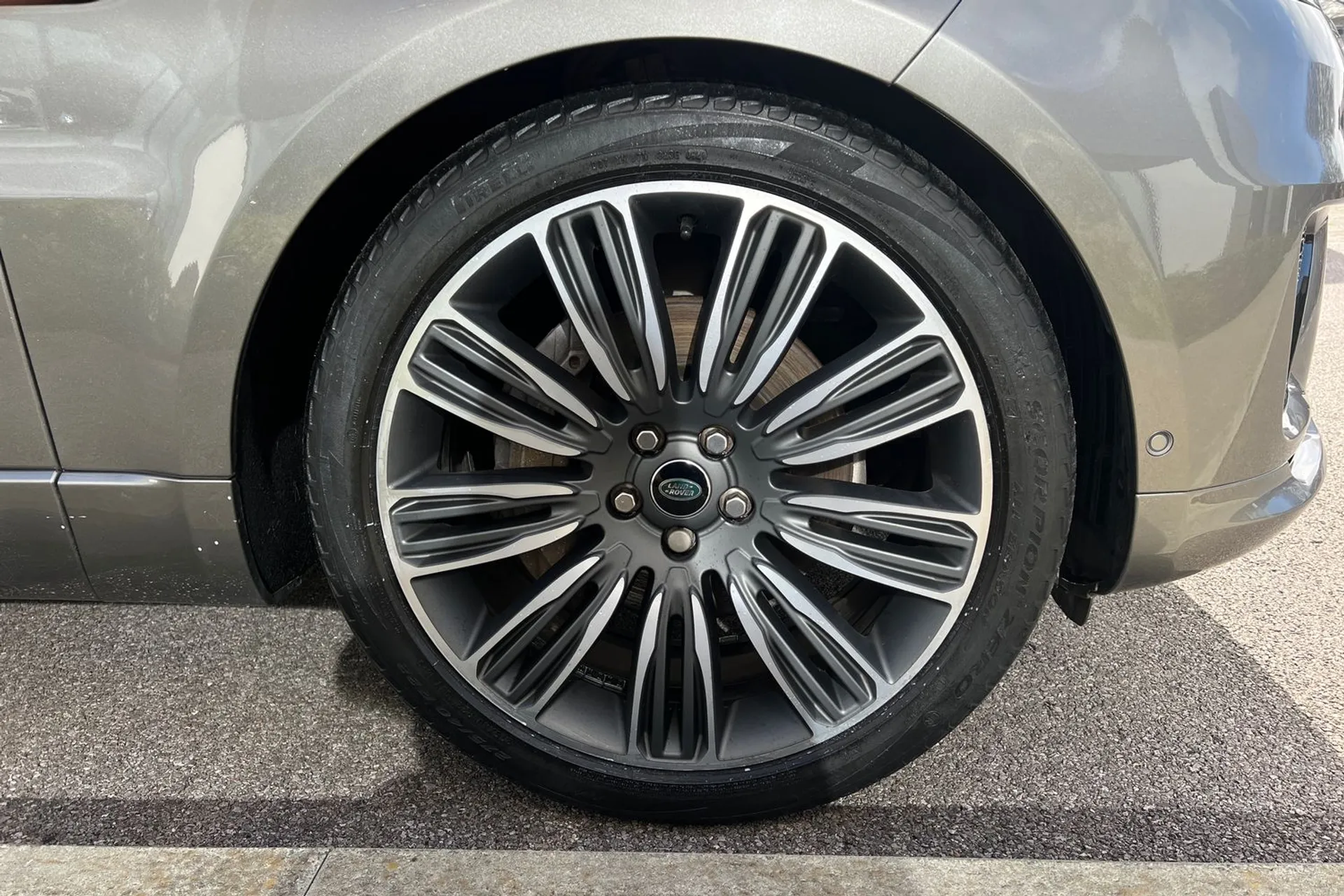LAND ROVER RANGE ROVER SPORT thumbnail image number 9