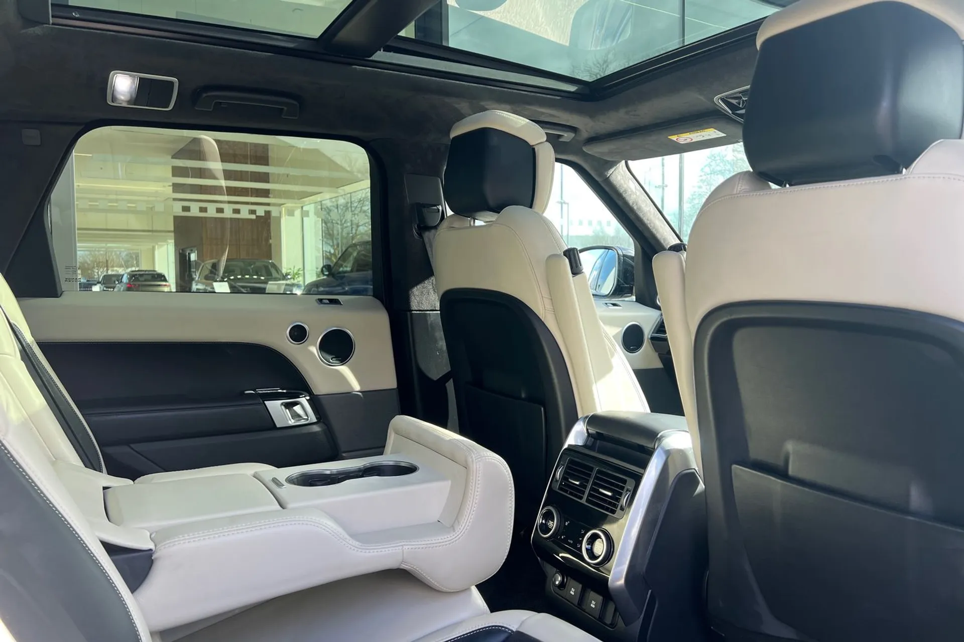 LAND ROVER RANGE ROVER SPORT thumbnail image number 35