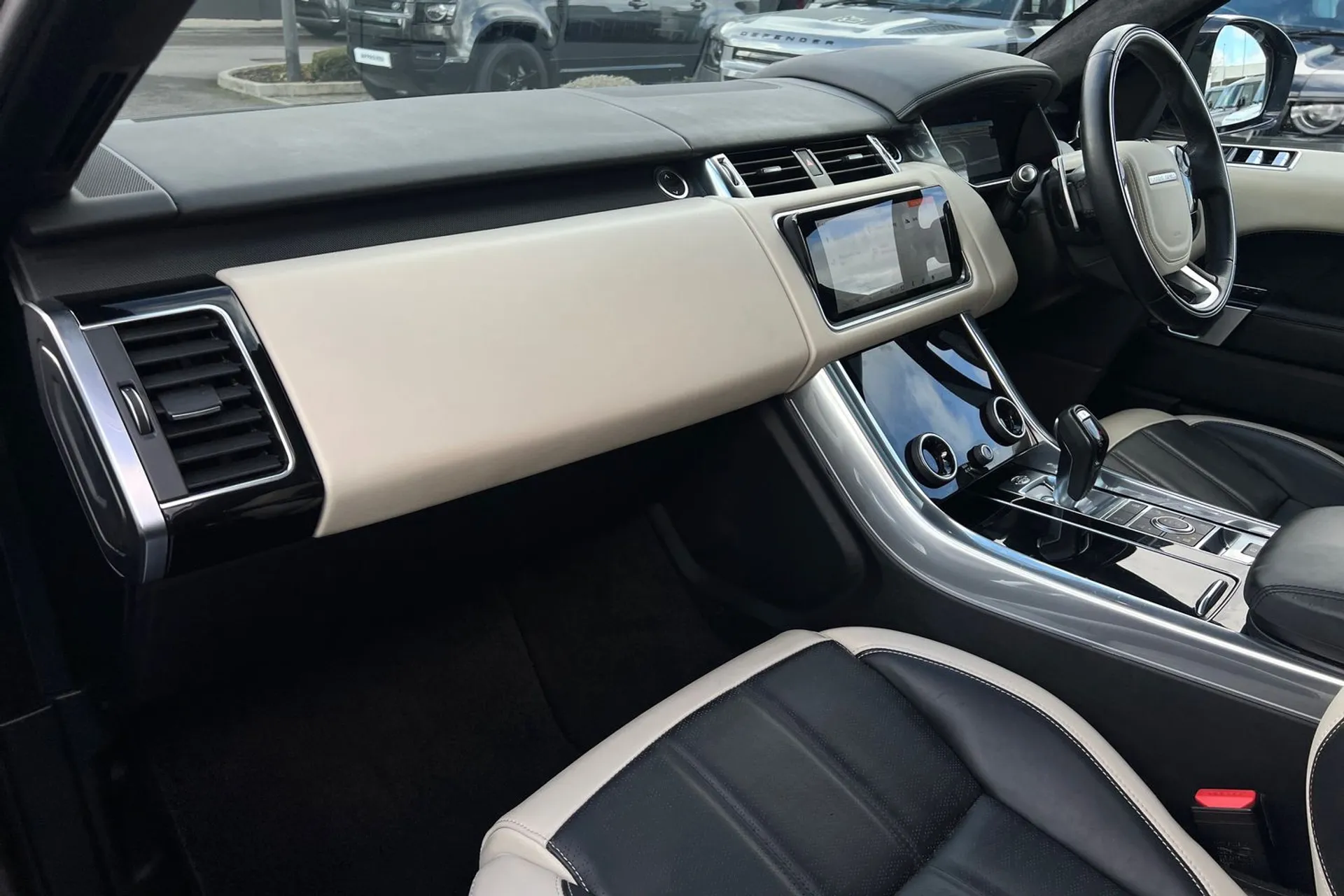 LAND ROVER RANGE ROVER SPORT thumbnail image number 43