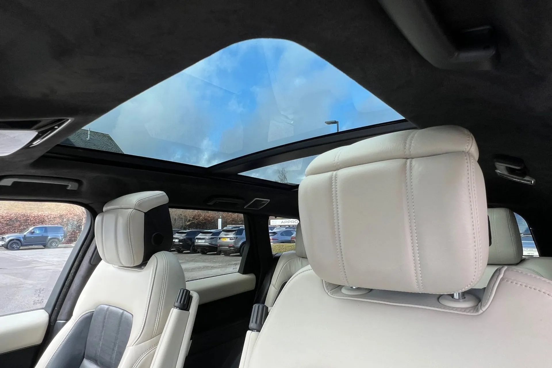 LAND ROVER RANGE ROVER SPORT thumbnail image number 6