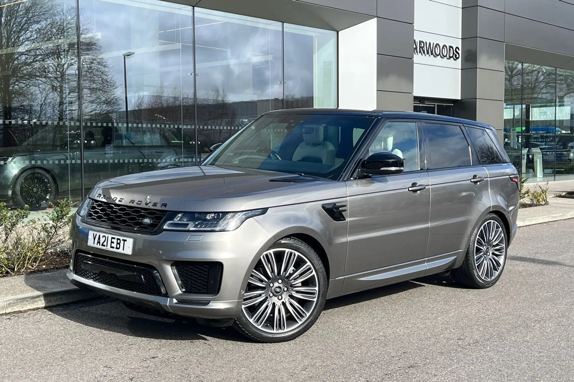 LAND ROVER RANGE ROVER SPORT thumbnail image number 16