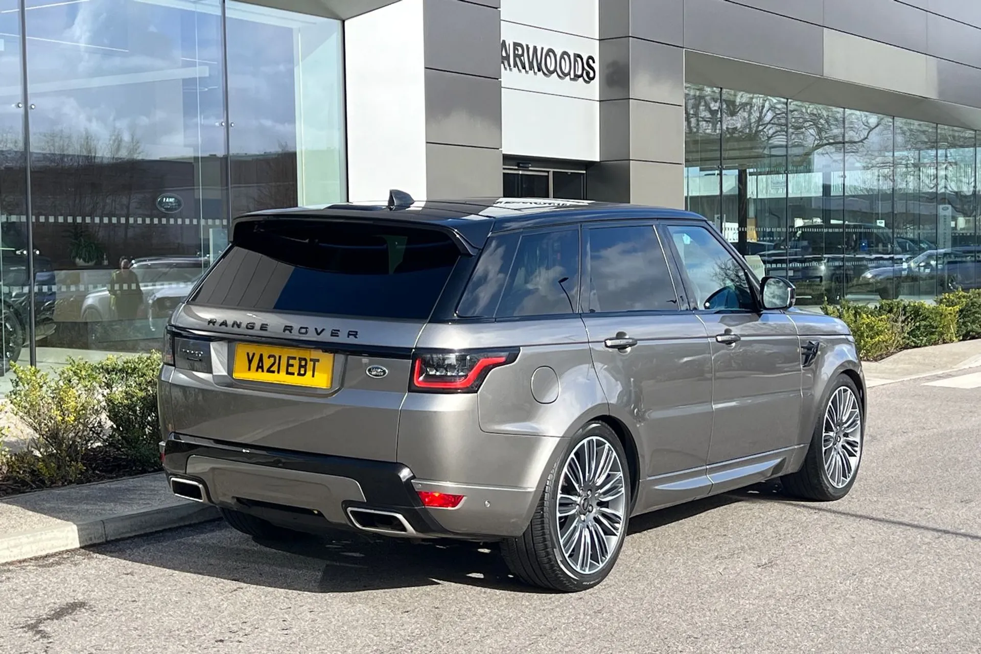 LAND ROVER RANGE ROVER SPORT thumbnail image number 10