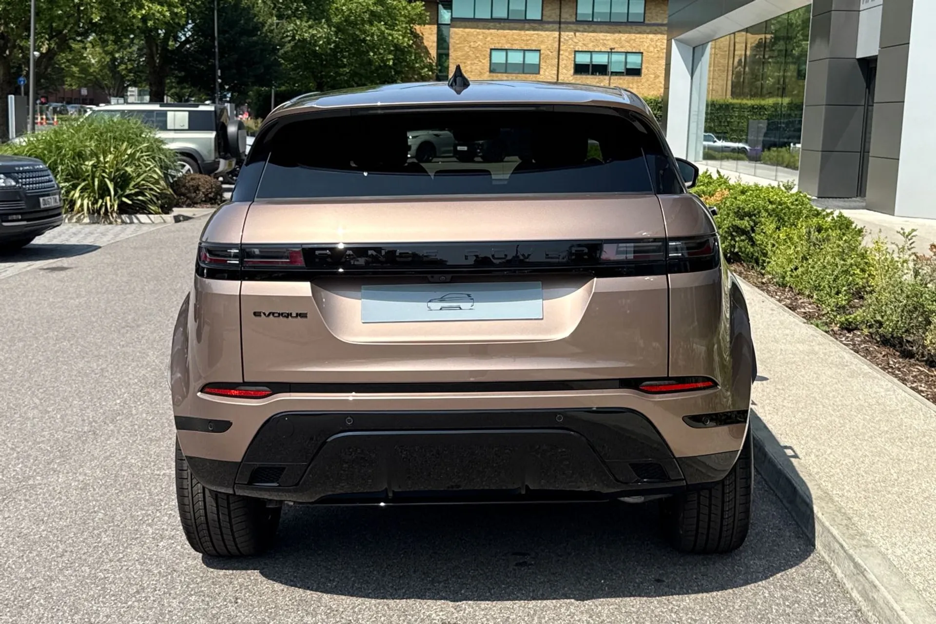 LAND ROVER RANGE ROVER EVOQUE thumbnail image number 13