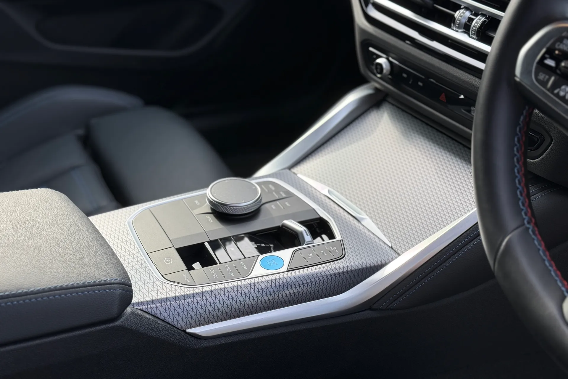 BMW I4 thumbnail image number 26