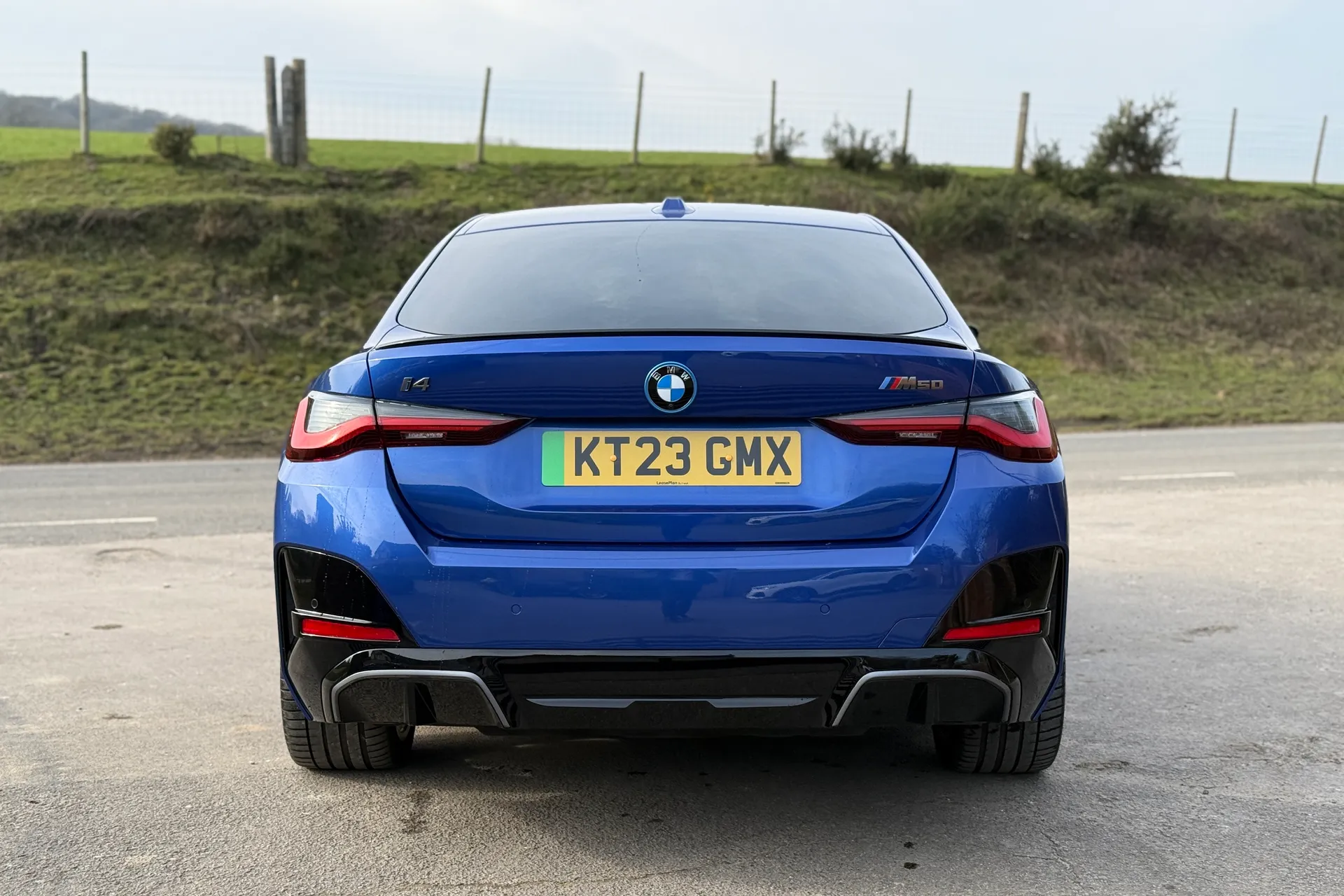 BMW I4 thumbnail image number 12