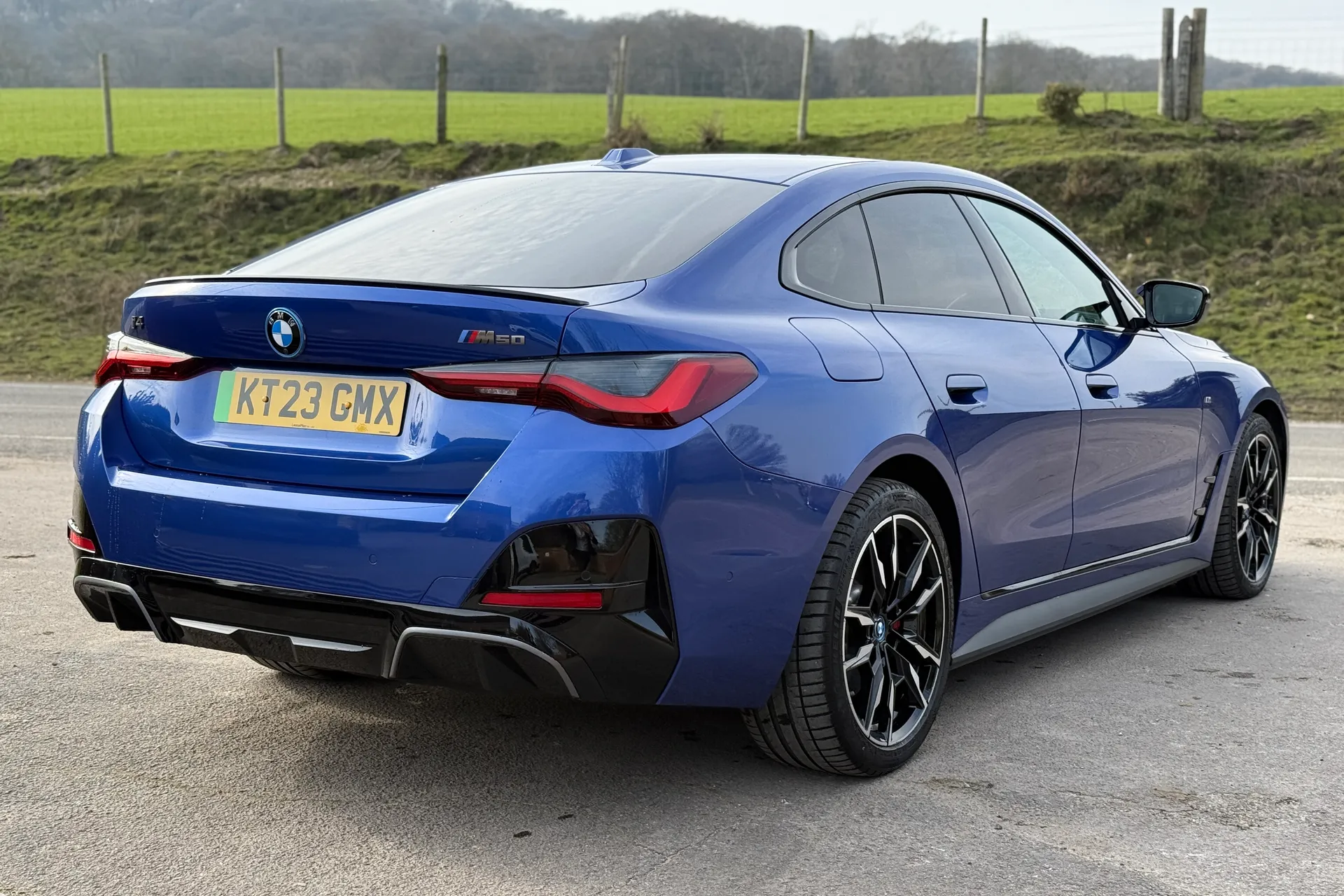 BMW I4 thumbnail image number 14