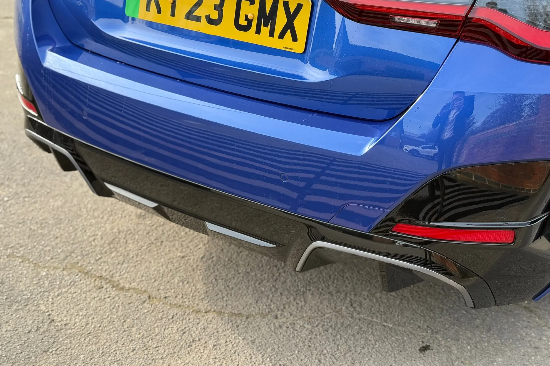 BMW I4 thumbnail image number 17