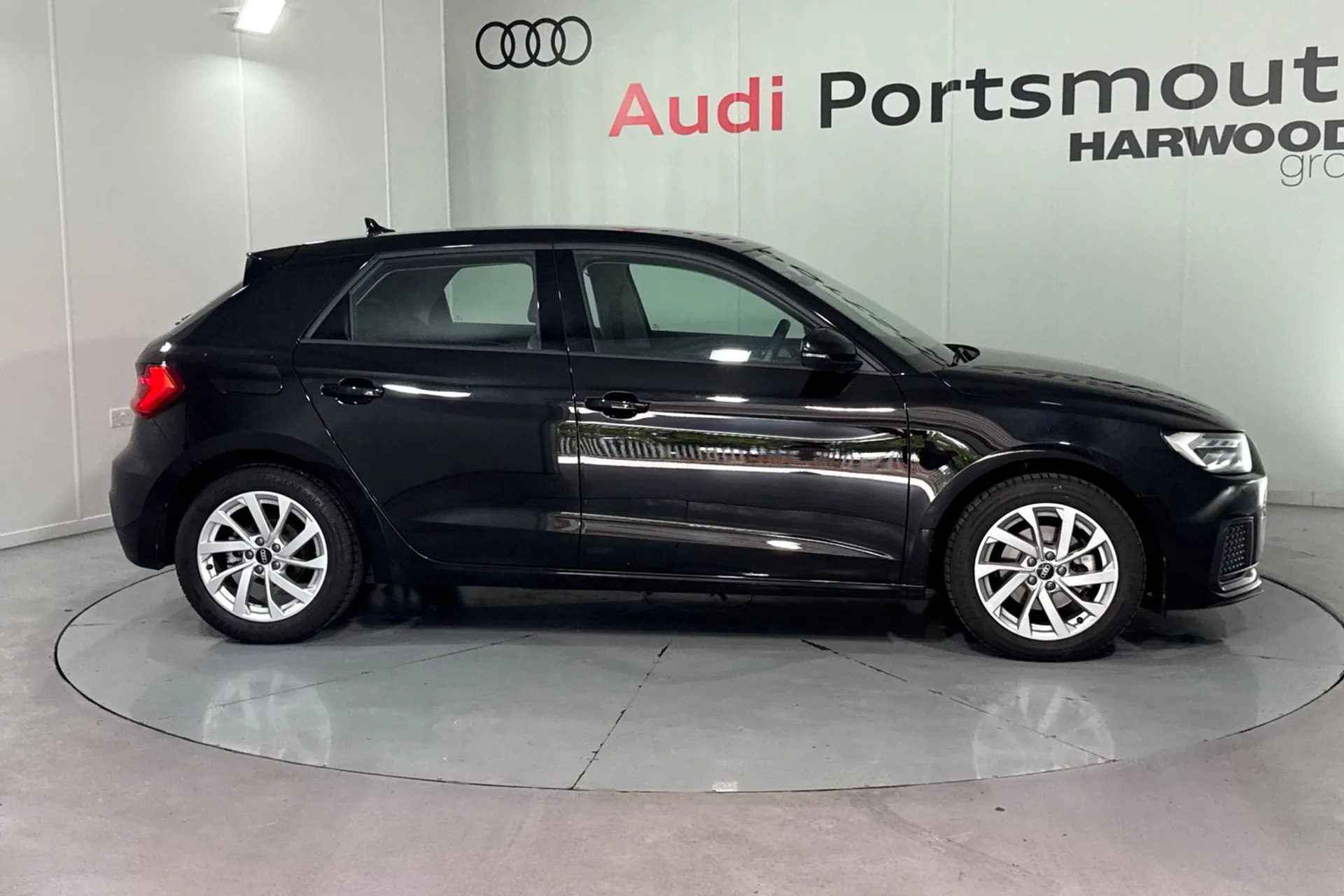 Audi A1 thumbnail image number 2