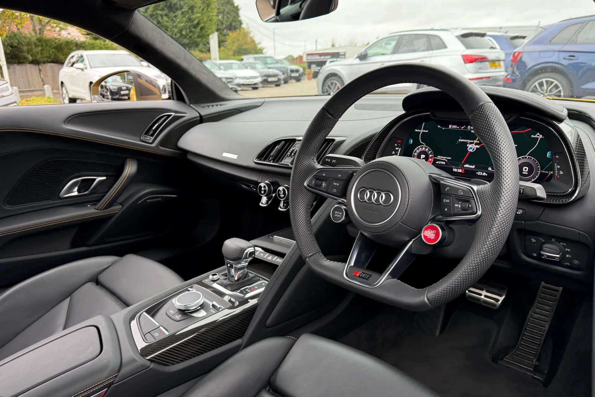 Audi R8 thumbnail image number 32