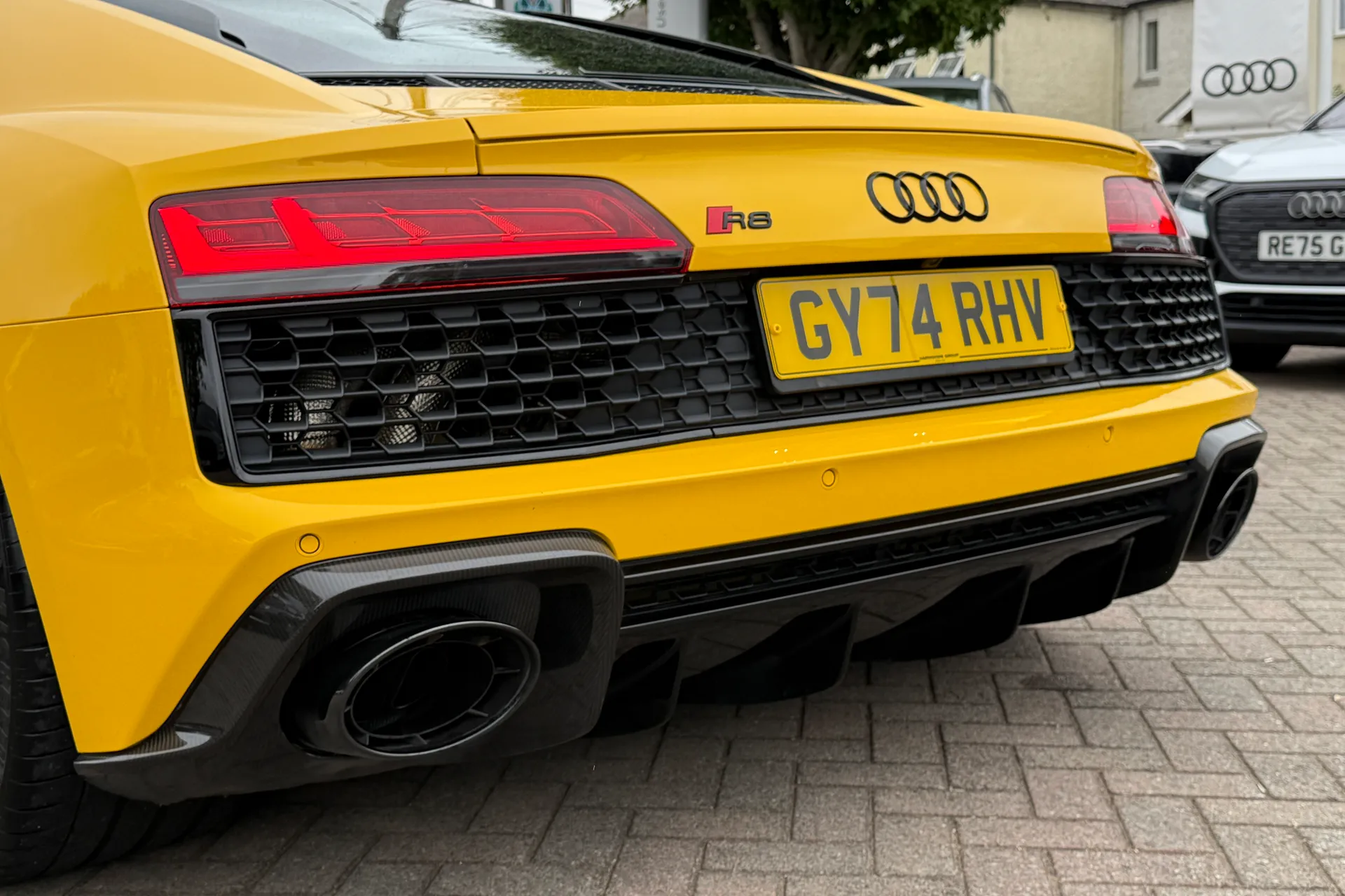 Audi R8 thumbnail image number 54