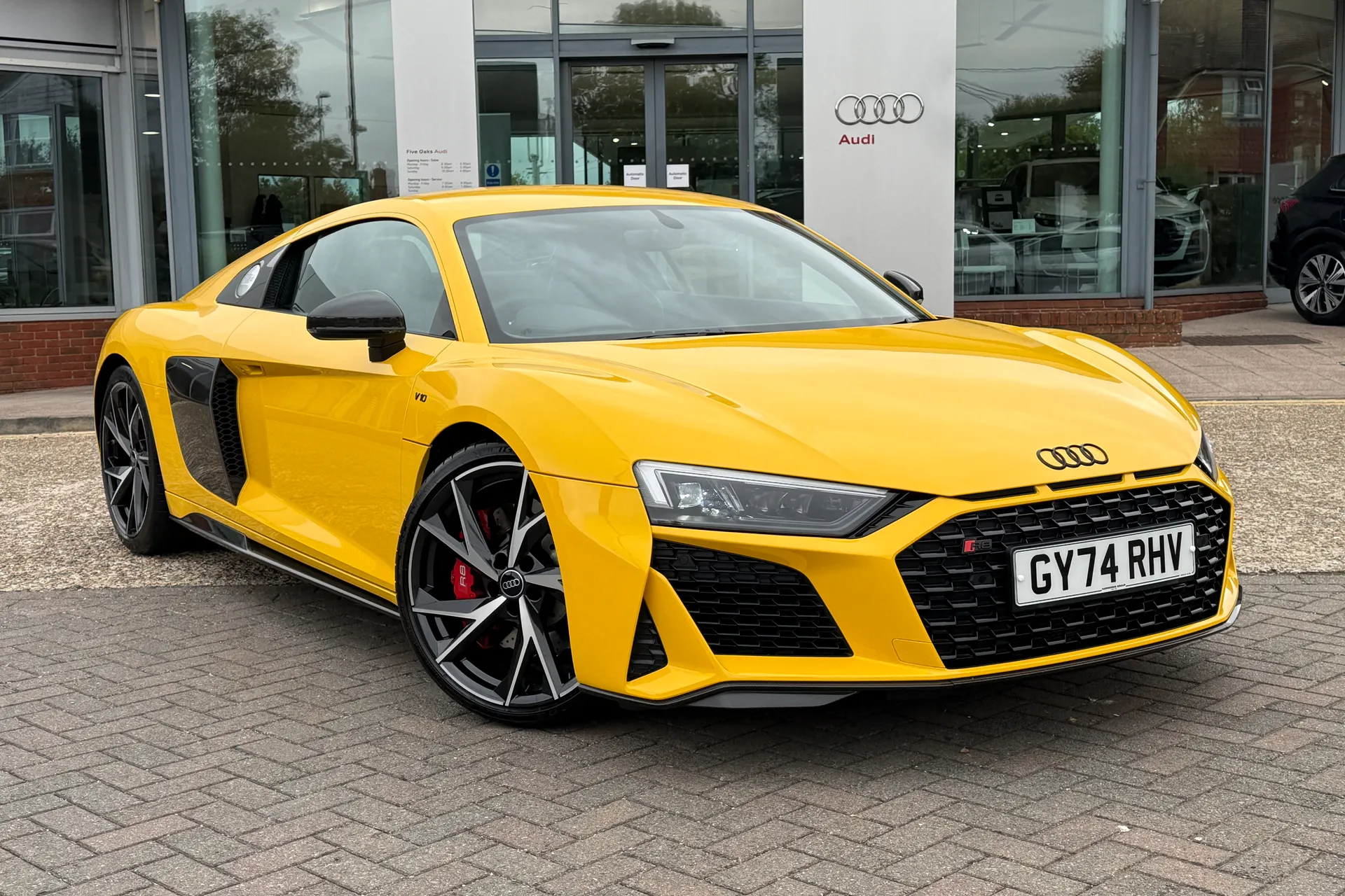 Audi R8 thumbnail image number 11