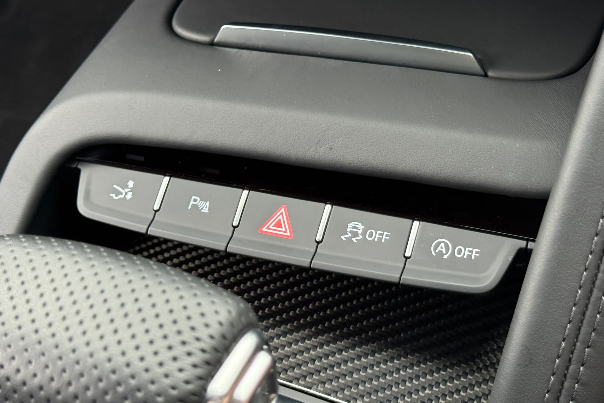 Audi R8 thumbnail image number 20