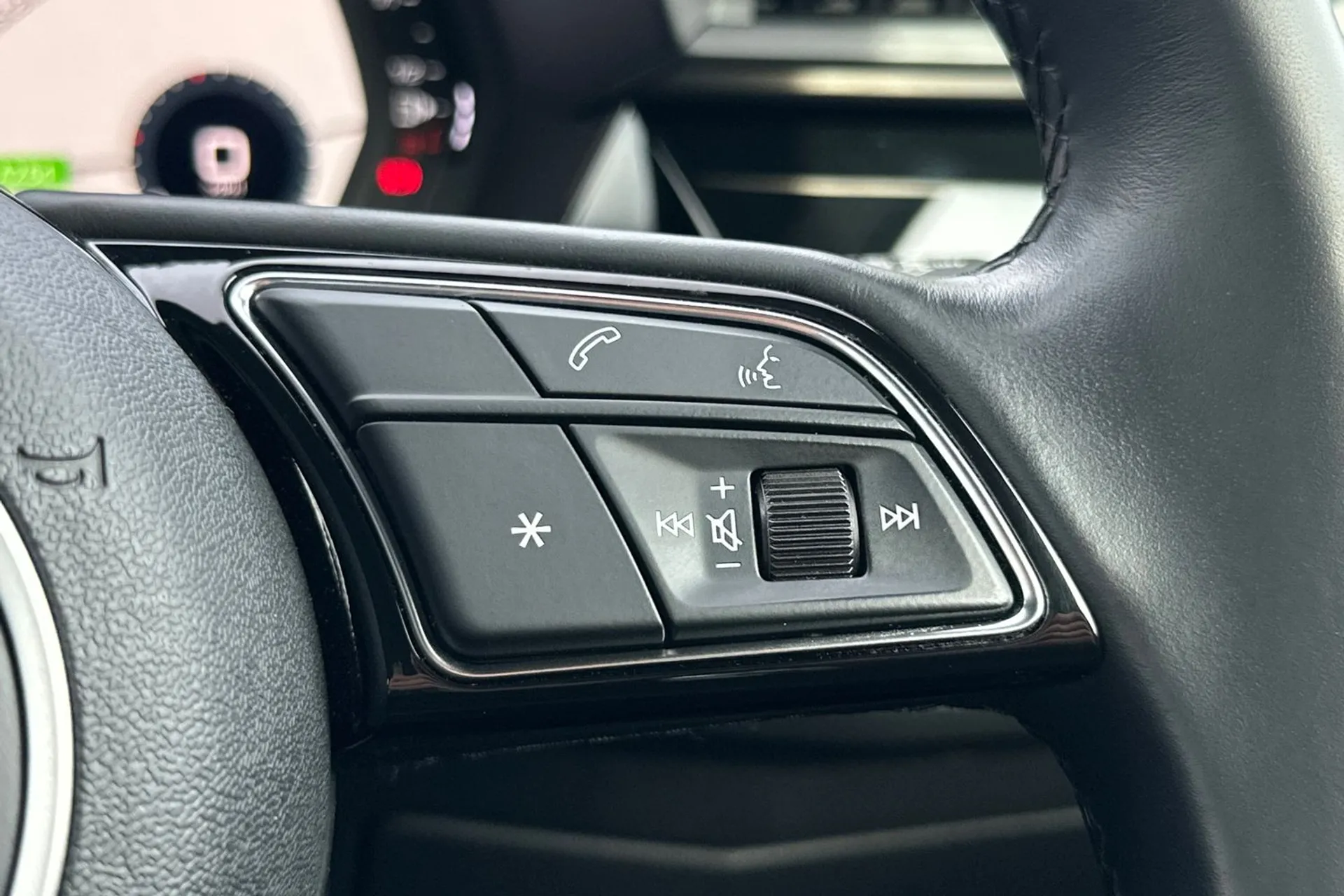 Audi A3 thumbnail image number 41