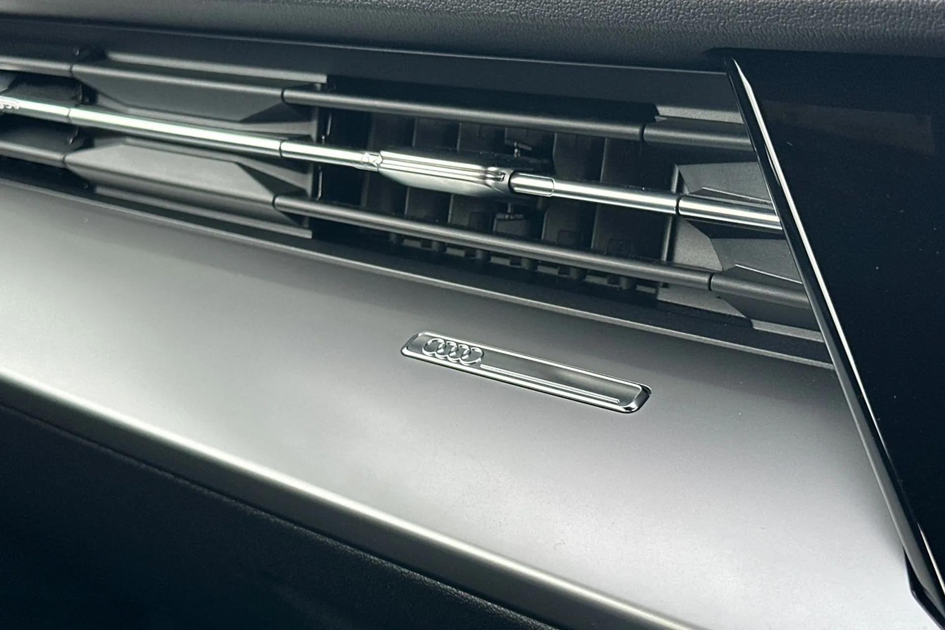 Audi A3 thumbnail image number 13