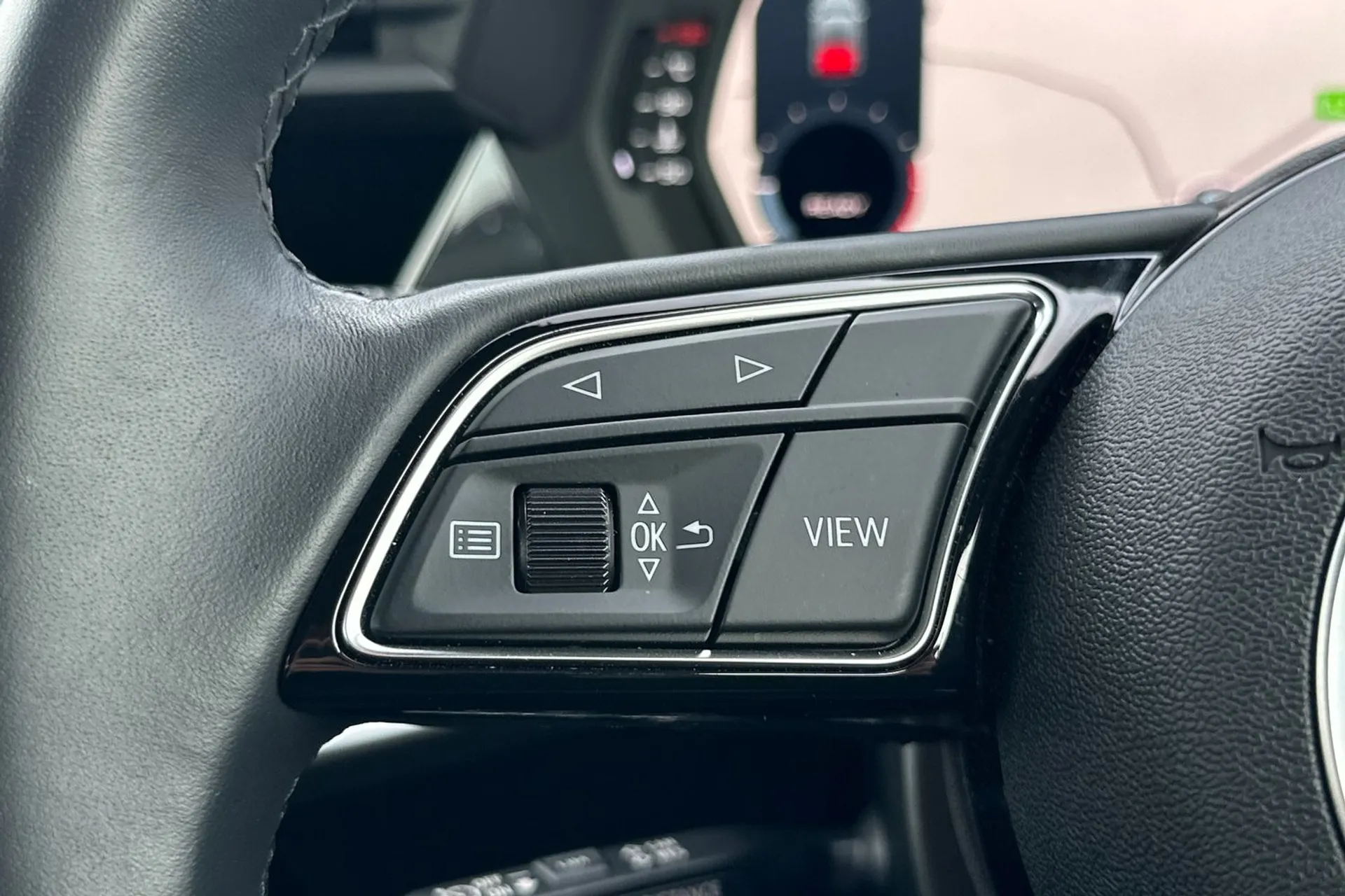 Audi A3 thumbnail image number 40