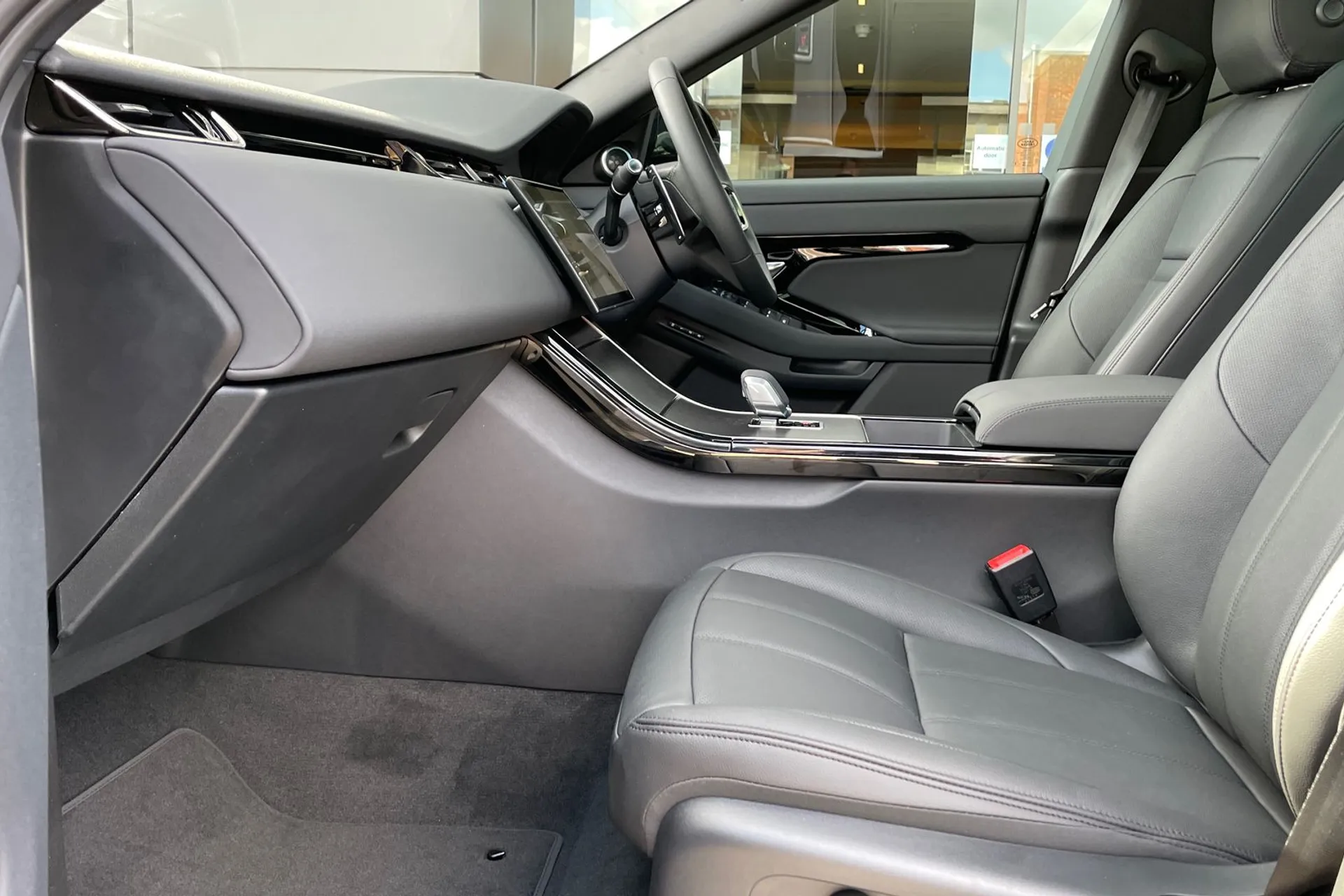 LAND ROVER RANGE ROVER EVOQUE thumbnail image number 47