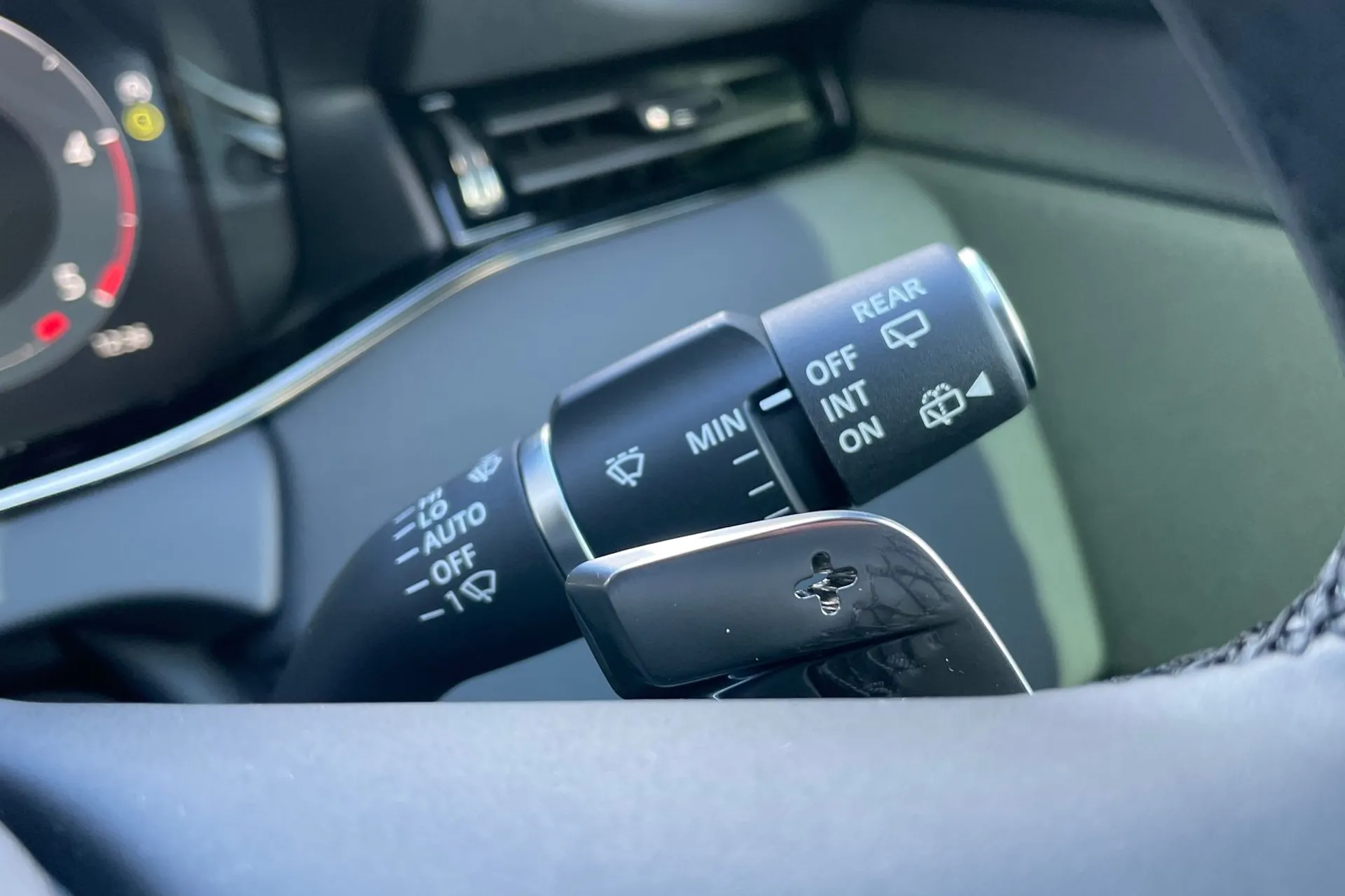 LAND ROVER RANGE ROVER EVOQUE thumbnail image number 63