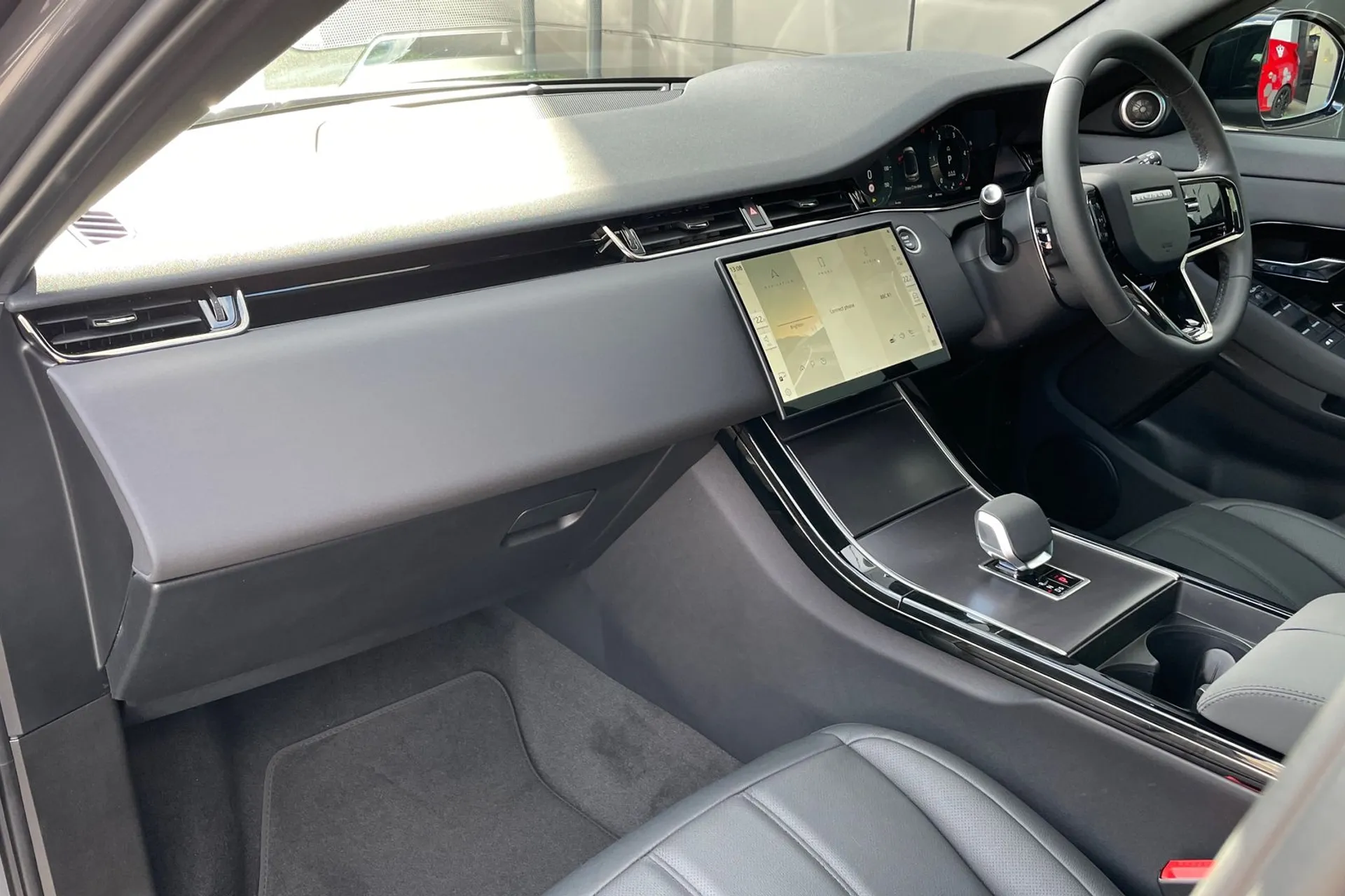 LAND ROVER RANGE ROVER EVOQUE thumbnail image number 46