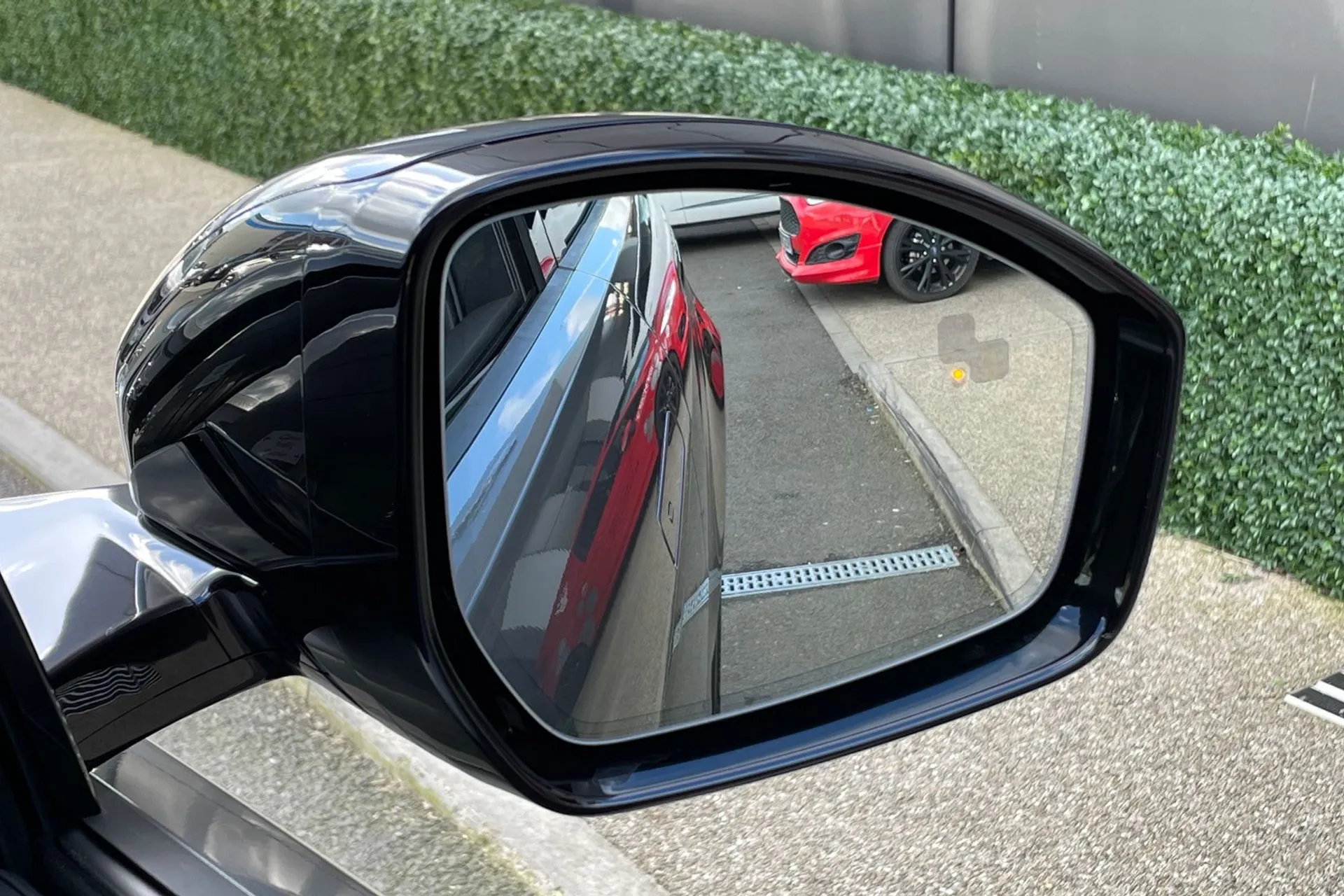 LAND ROVER RANGE ROVER EVOQUE thumbnail image number 11