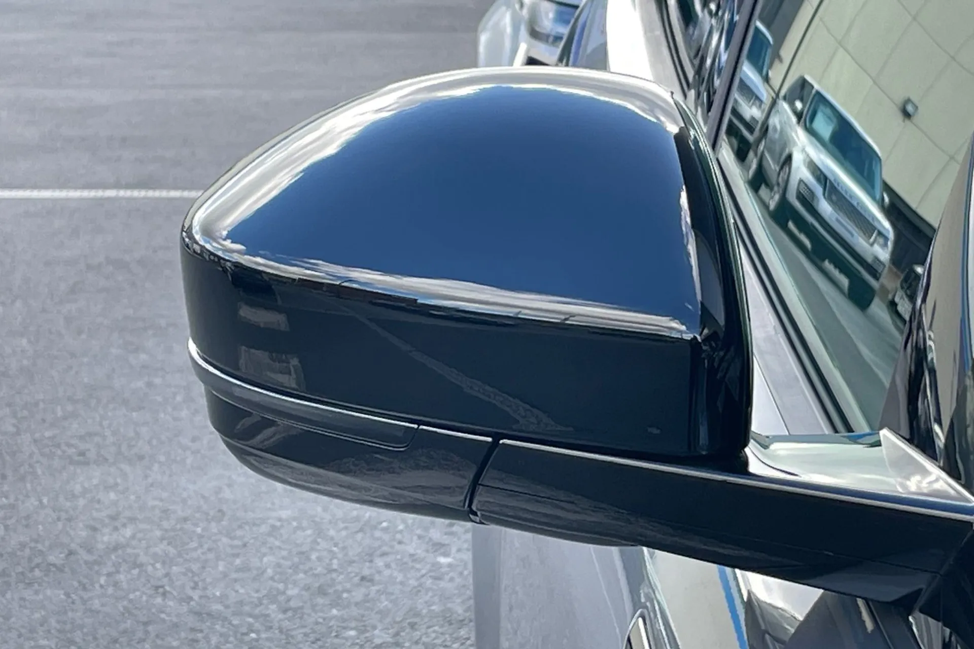 LAND ROVER RANGE ROVER EVOQUE thumbnail image number 33