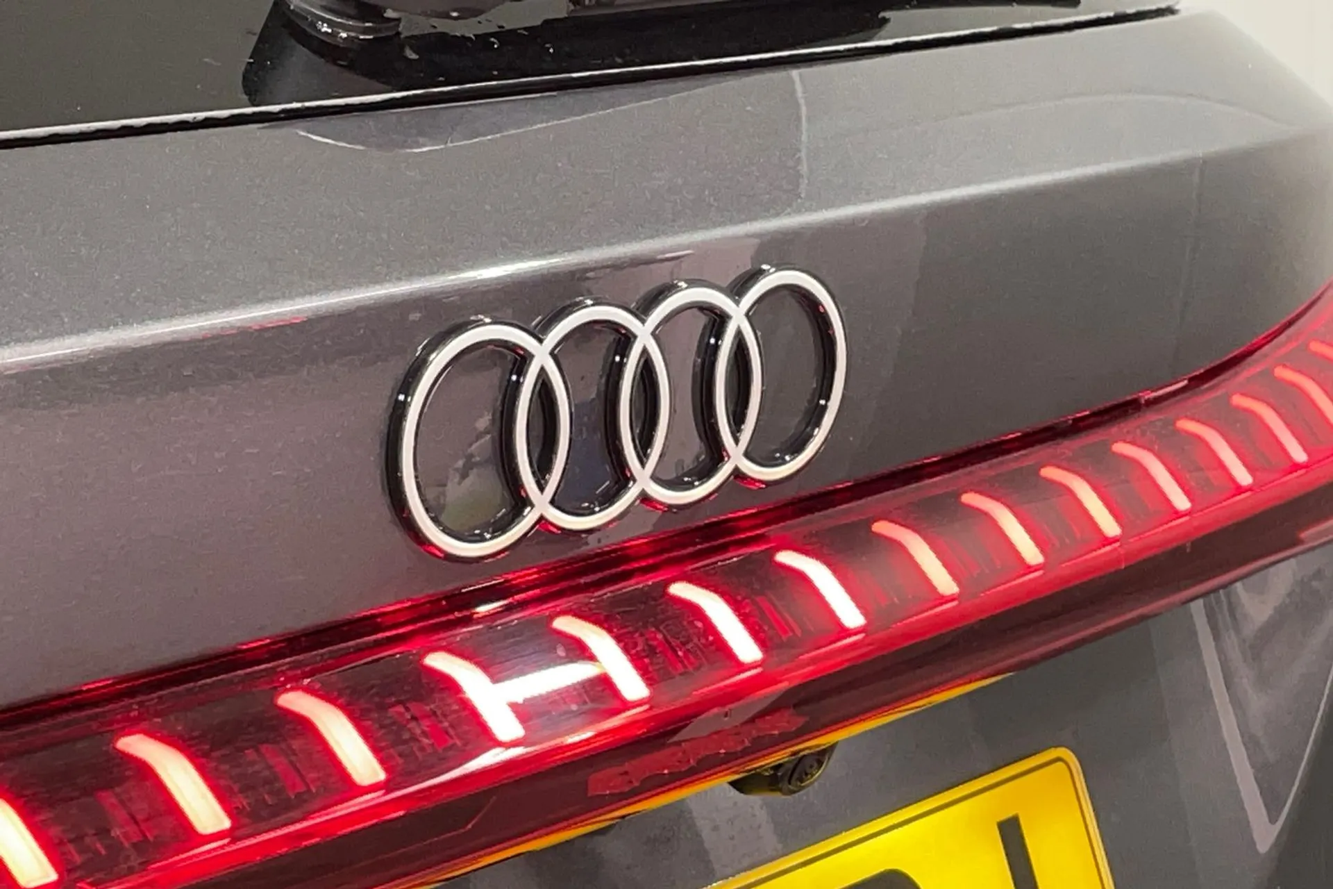 Audi A5 thumbnail image number 17