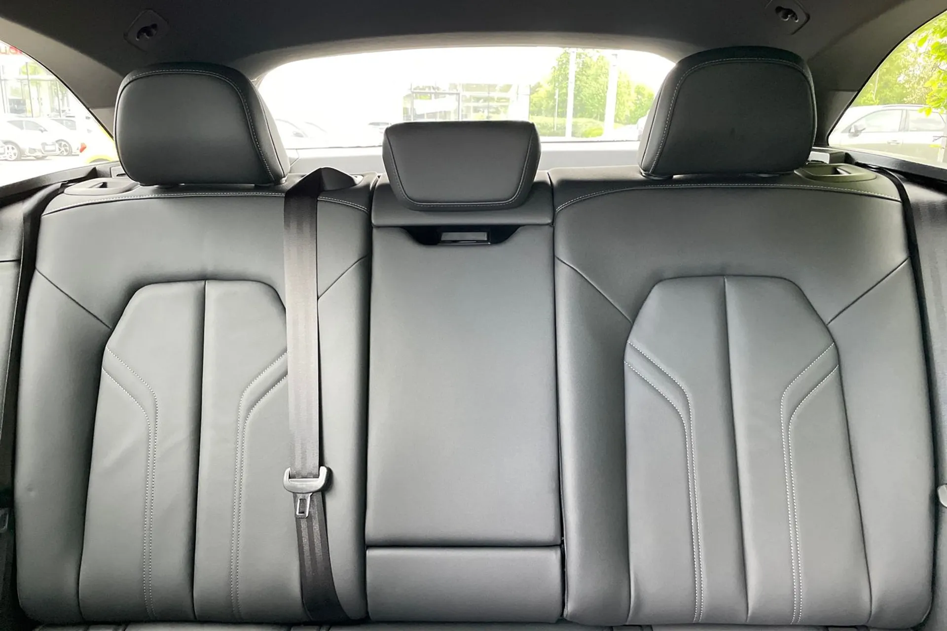 Audi A5 thumbnail image number 34
