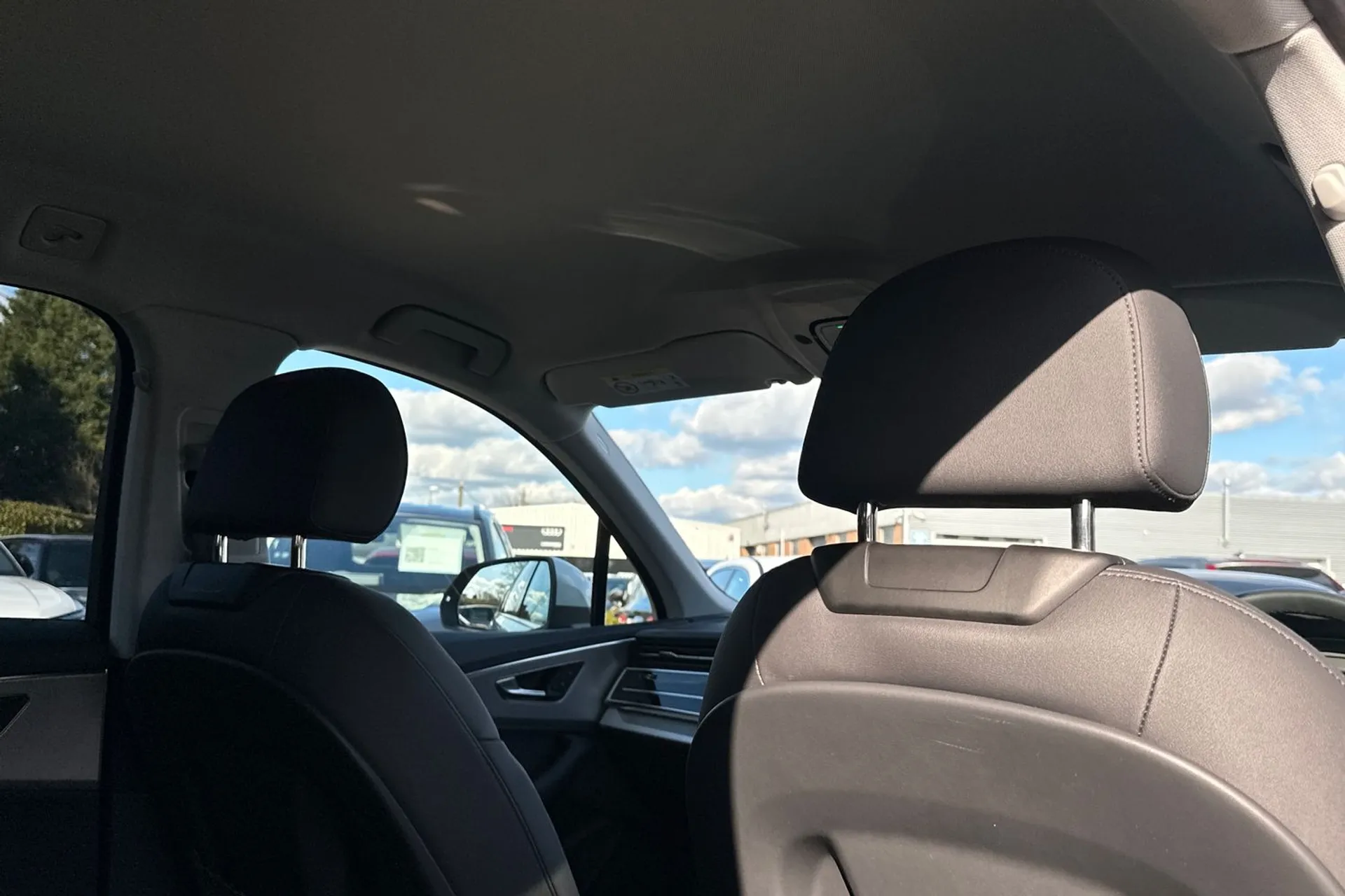 Audi Q7 thumbnail image number 29
