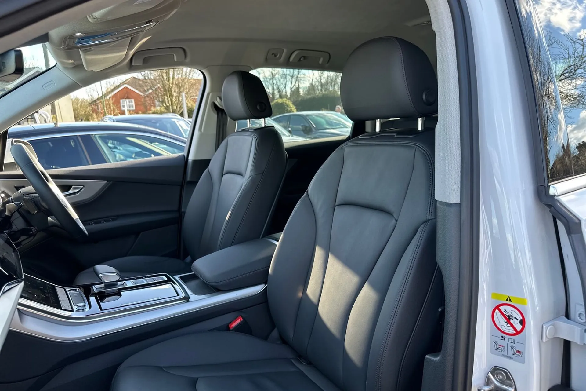 Audi Q7 thumbnail image number 33