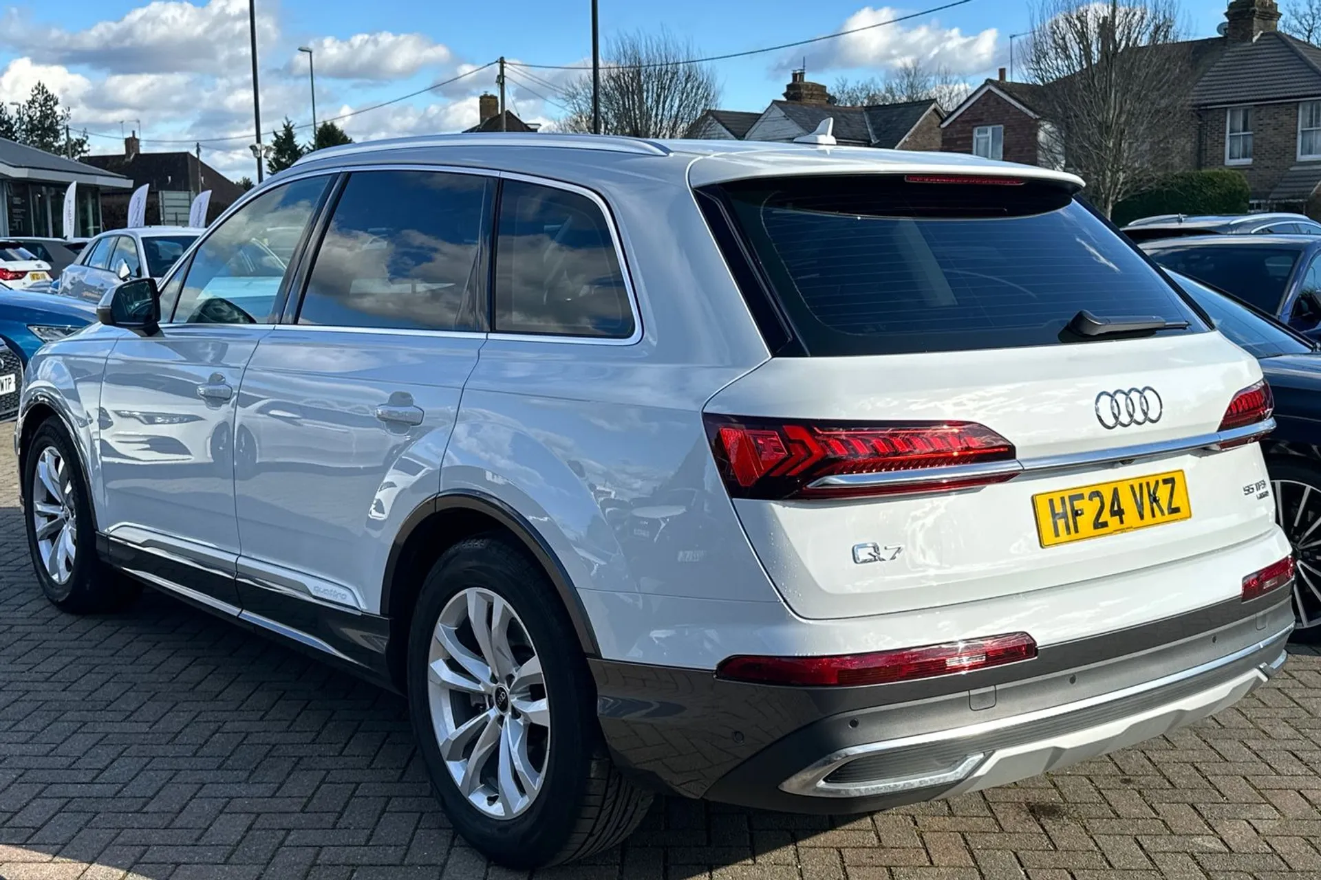 Audi Q7 thumbnail image number 7