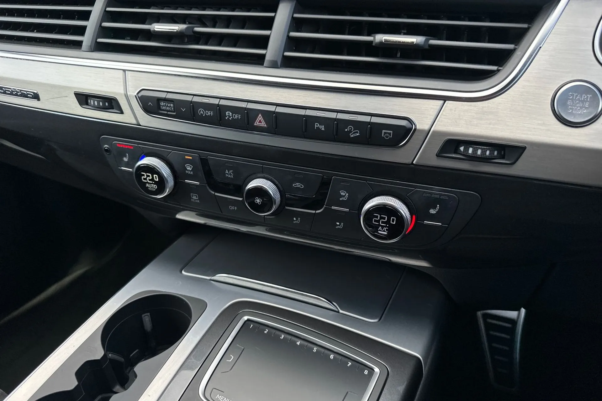 Audi Q7 thumbnail image number 43
