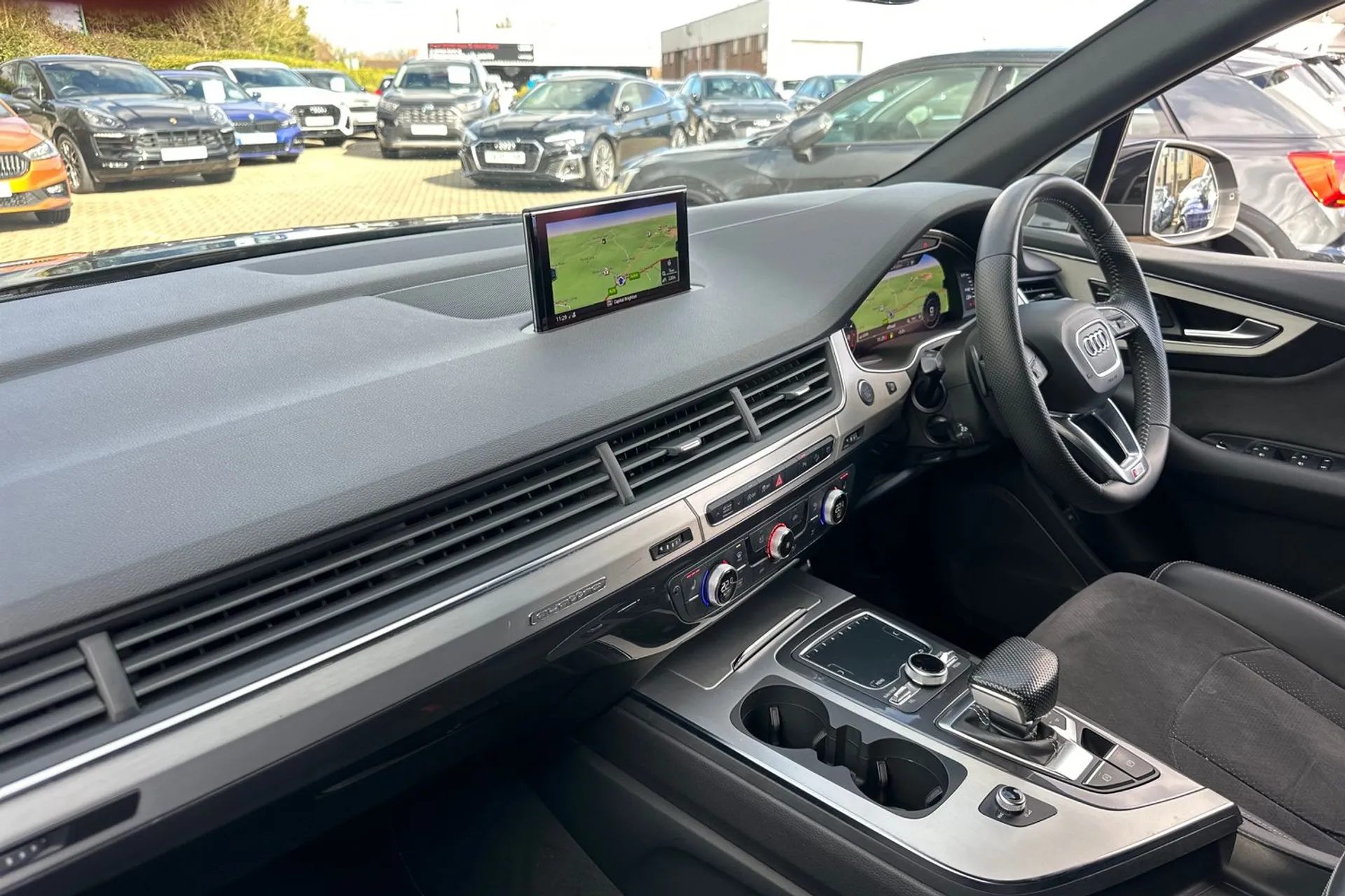Audi Q7 thumbnail image number 33