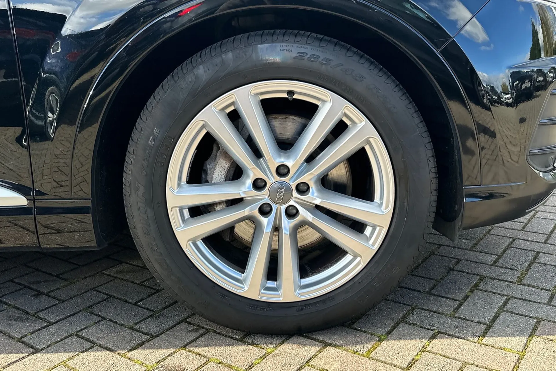 Audi Q7 thumbnail image number 9