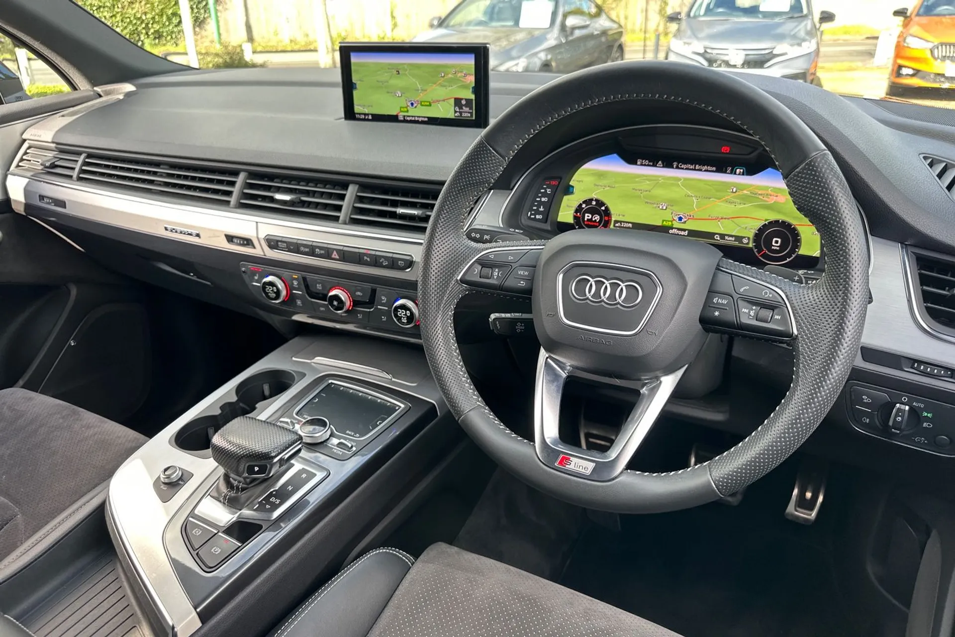 Audi Q7 thumbnail image number 32