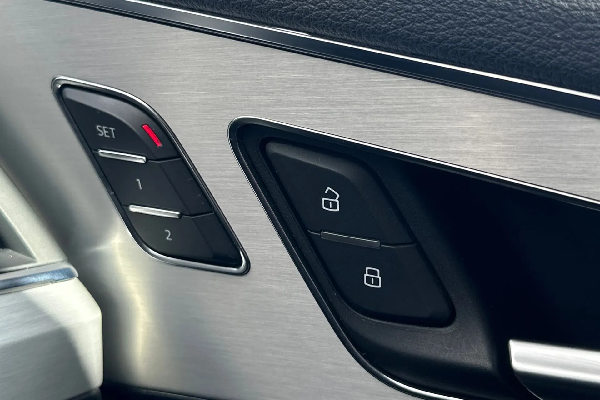 Audi Q7 thumbnail image number 18