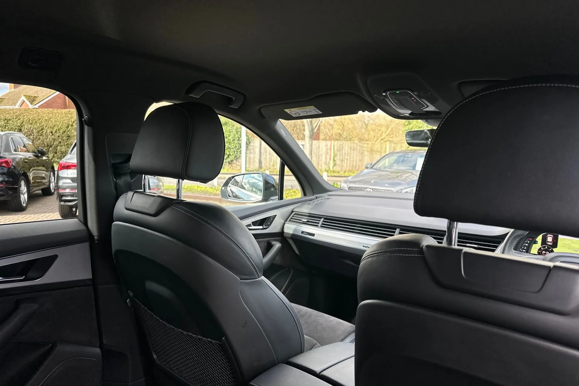 Audi Q7 thumbnail image number 29