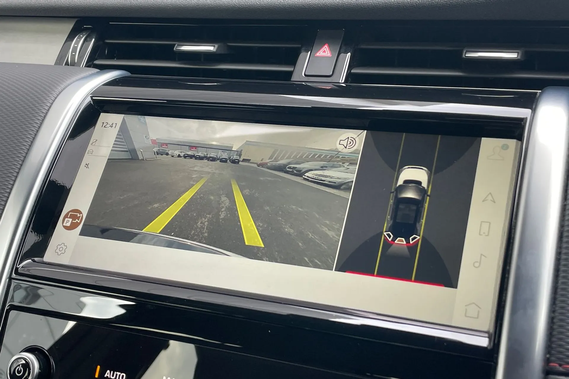 LAND ROVER DISCOVERY SPORT thumbnail image number 3