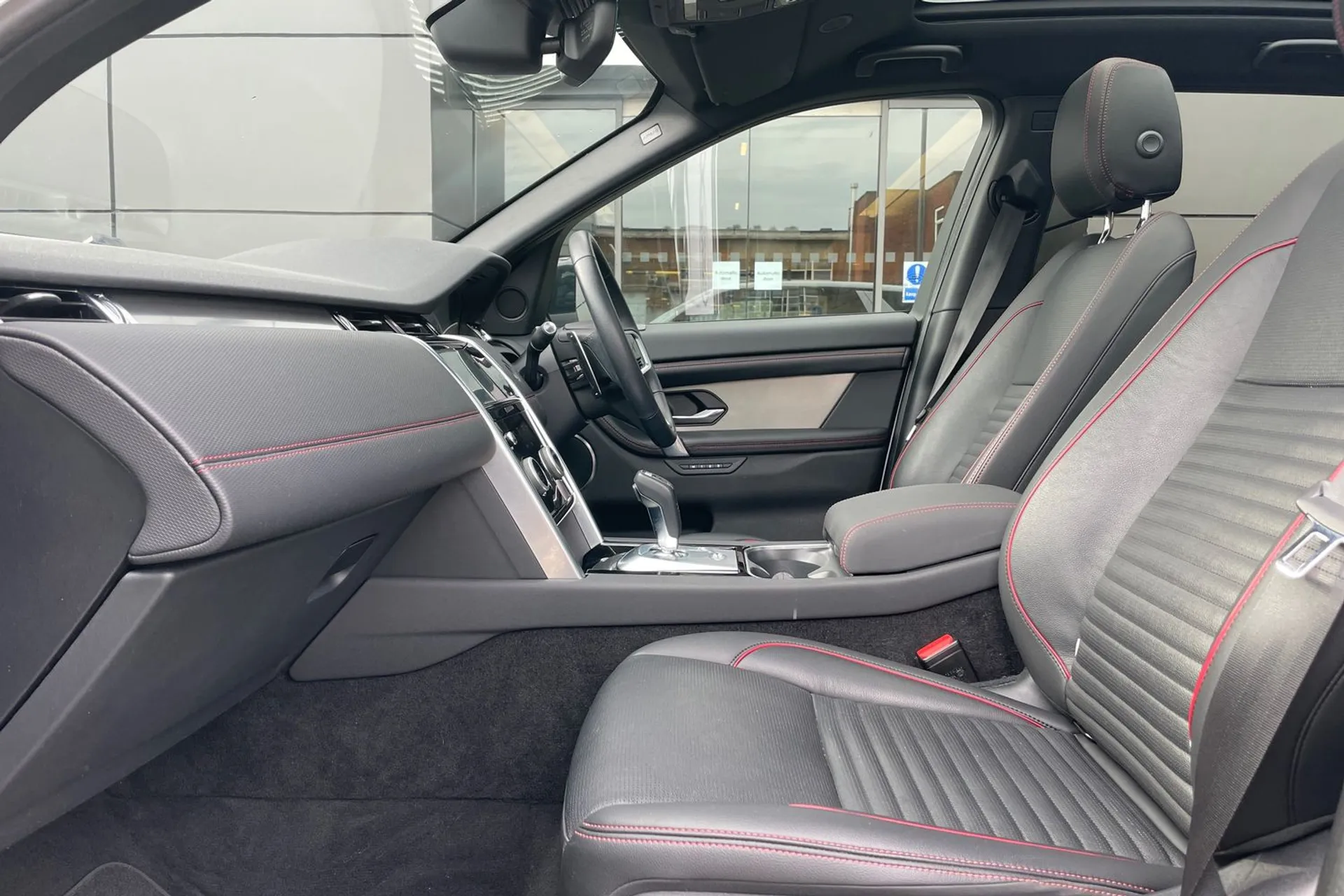 LAND ROVER DISCOVERY SPORT thumbnail image number 31