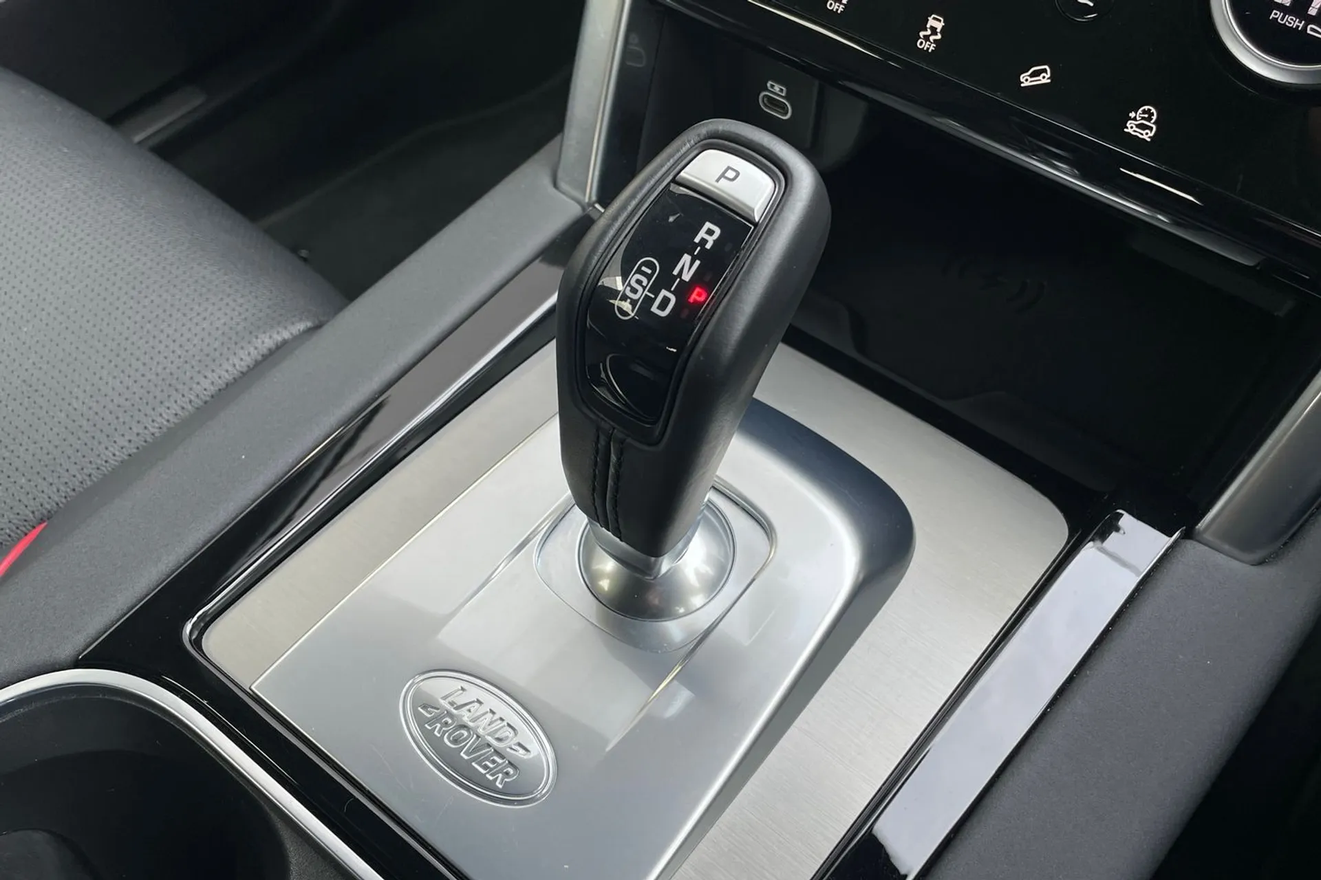 LAND ROVER DISCOVERY SPORT thumbnail image number 46