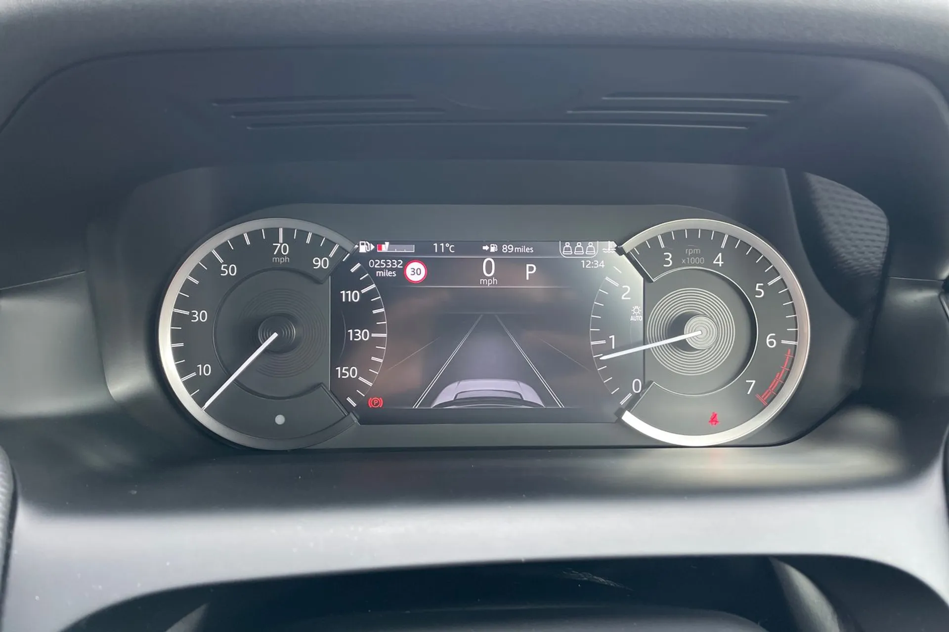 LAND ROVER DISCOVERY SPORT thumbnail image number 47
