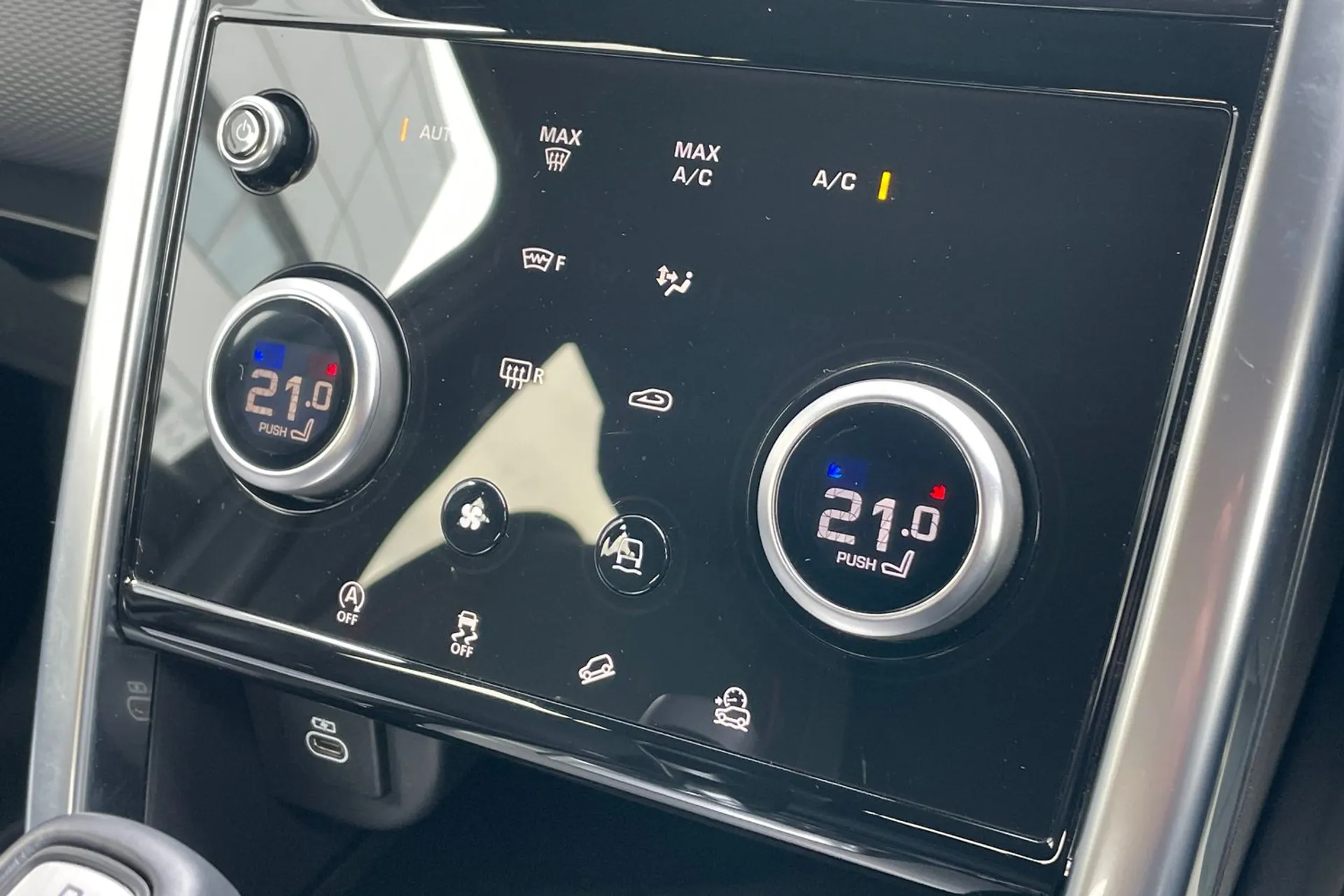 LAND ROVER DISCOVERY SPORT thumbnail image number 44