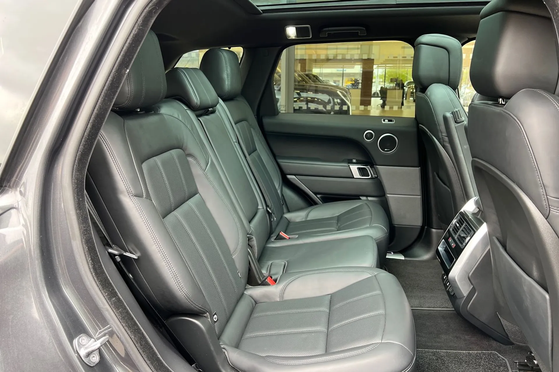LAND ROVER RANGE ROVER SPORT thumbnail image number 29