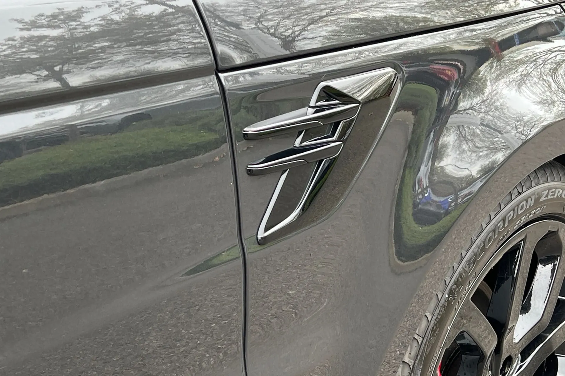 LAND ROVER RANGE ROVER SPORT thumbnail image number 10
