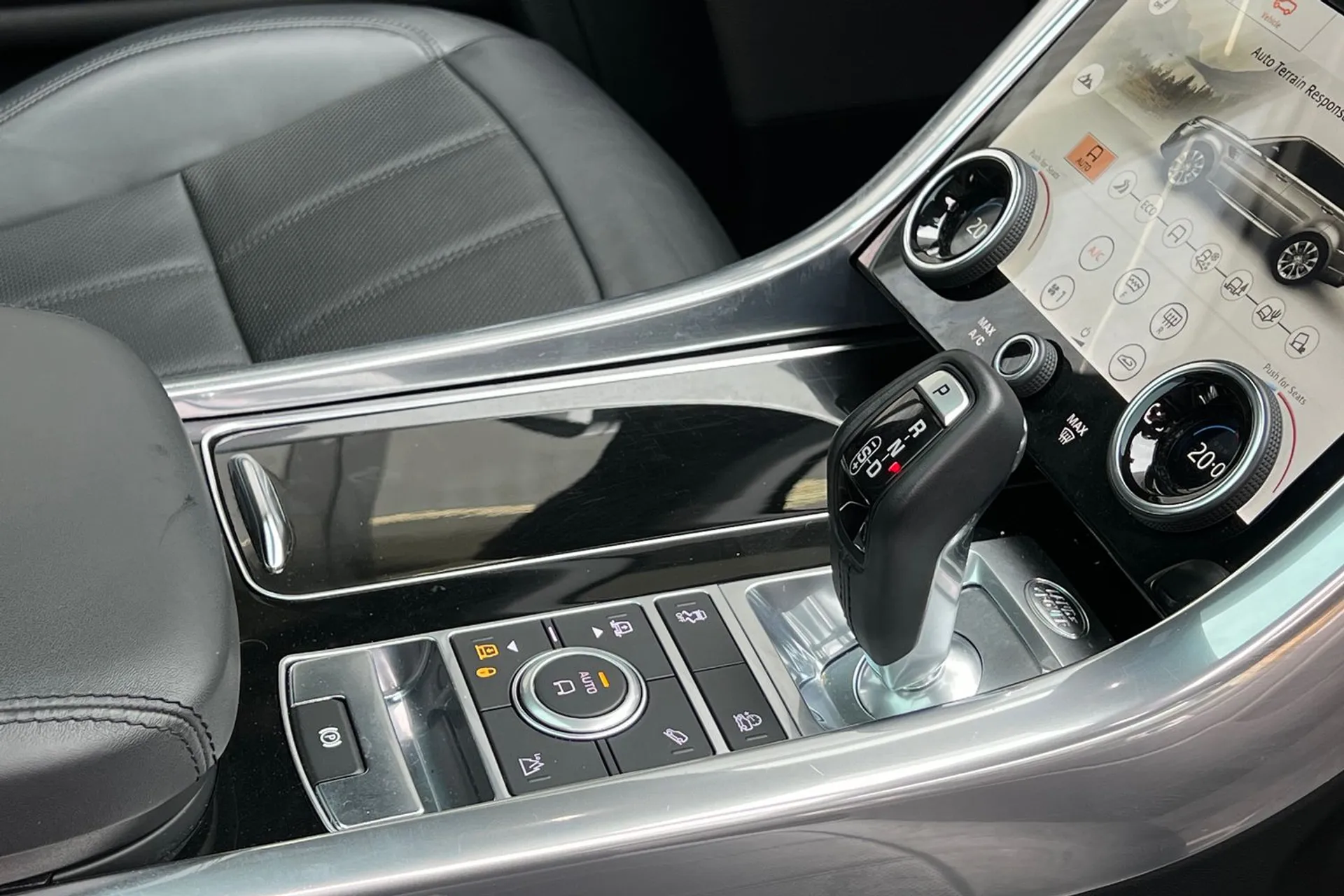 LAND ROVER RANGE ROVER SPORT thumbnail image number 21