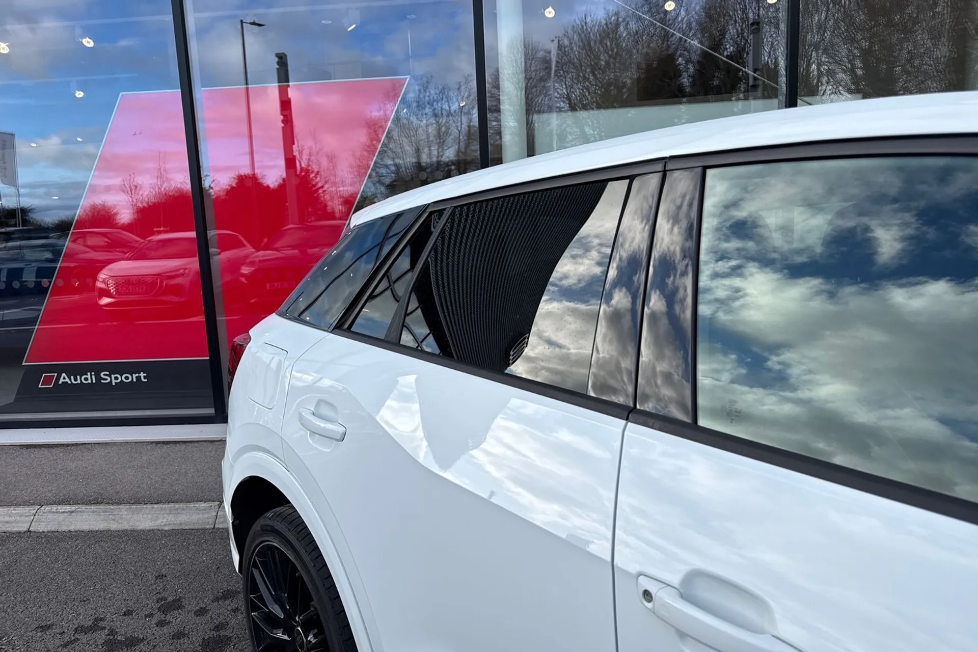 Audi Q2 thumbnail image number 23