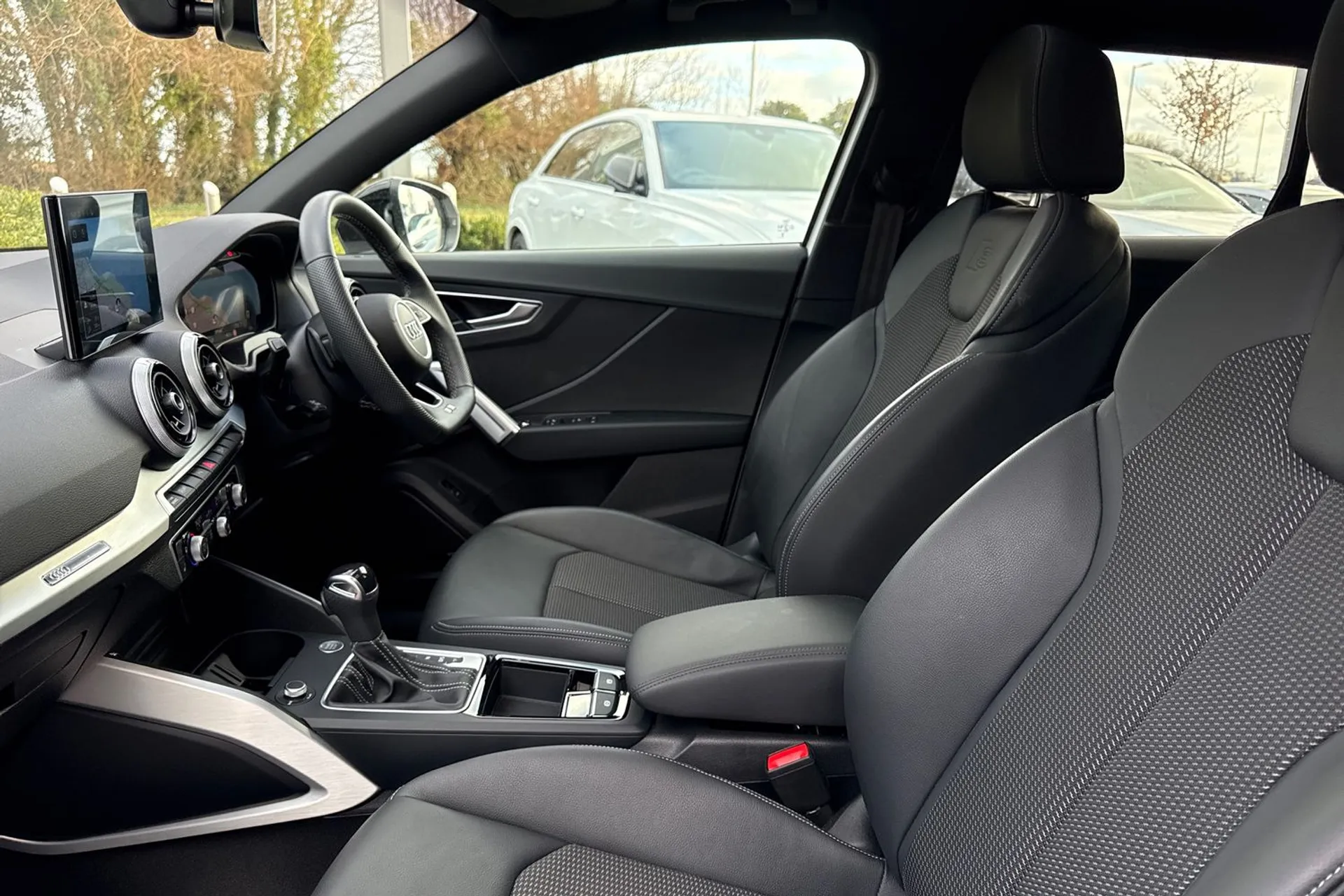 Audi Q2 thumbnail image number 50