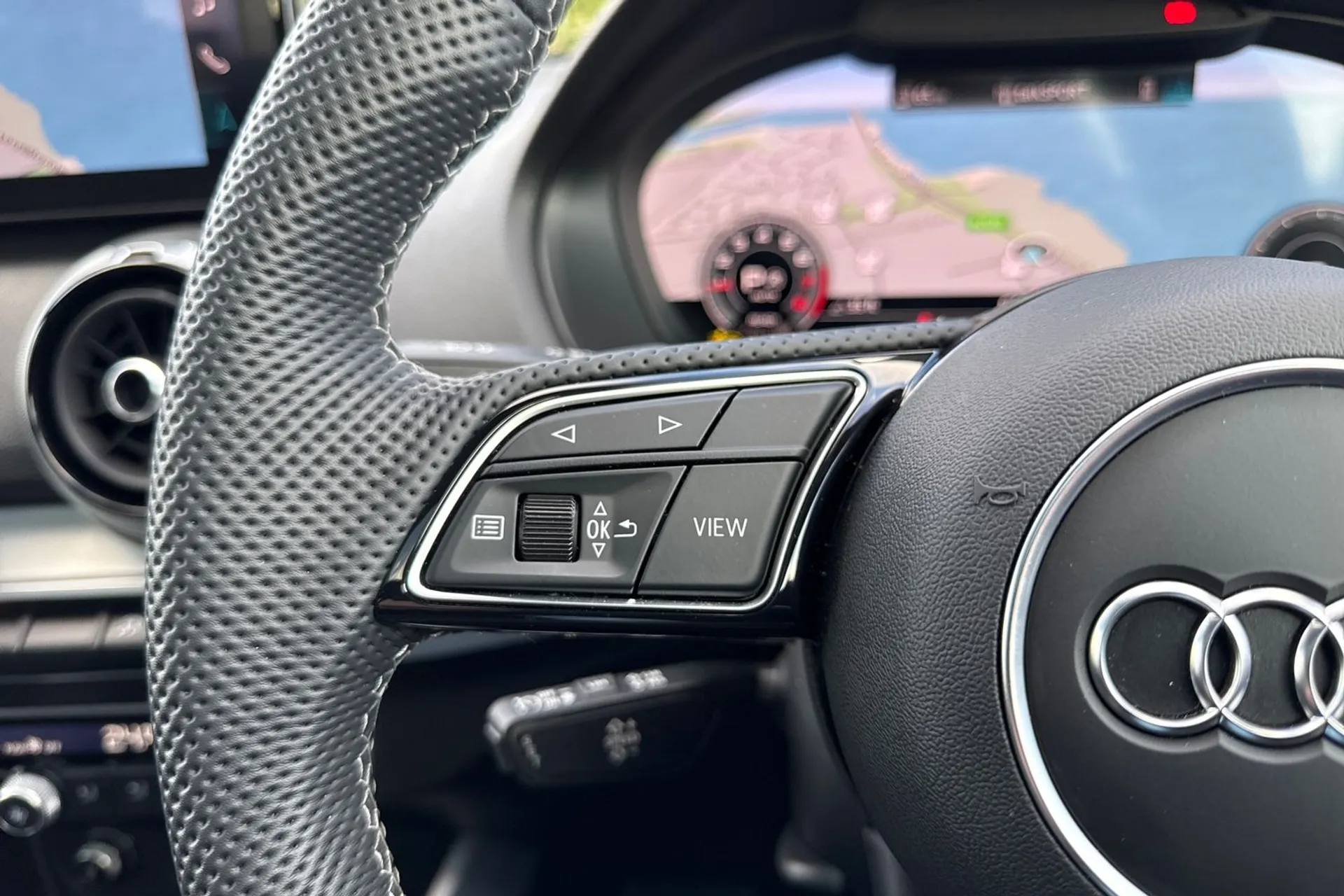 Audi Q2 thumbnail image number 43