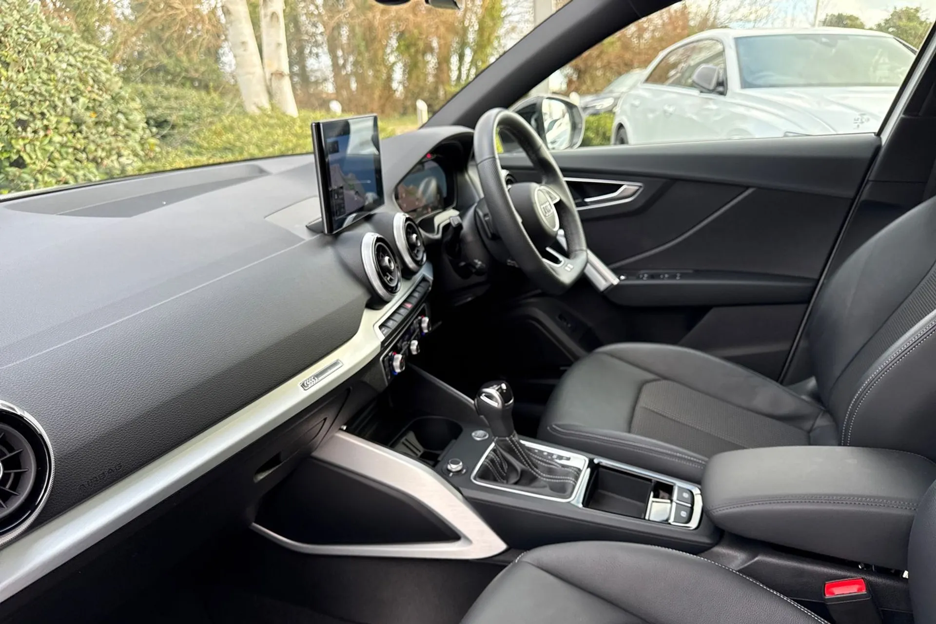 Audi Q2 thumbnail image number 49