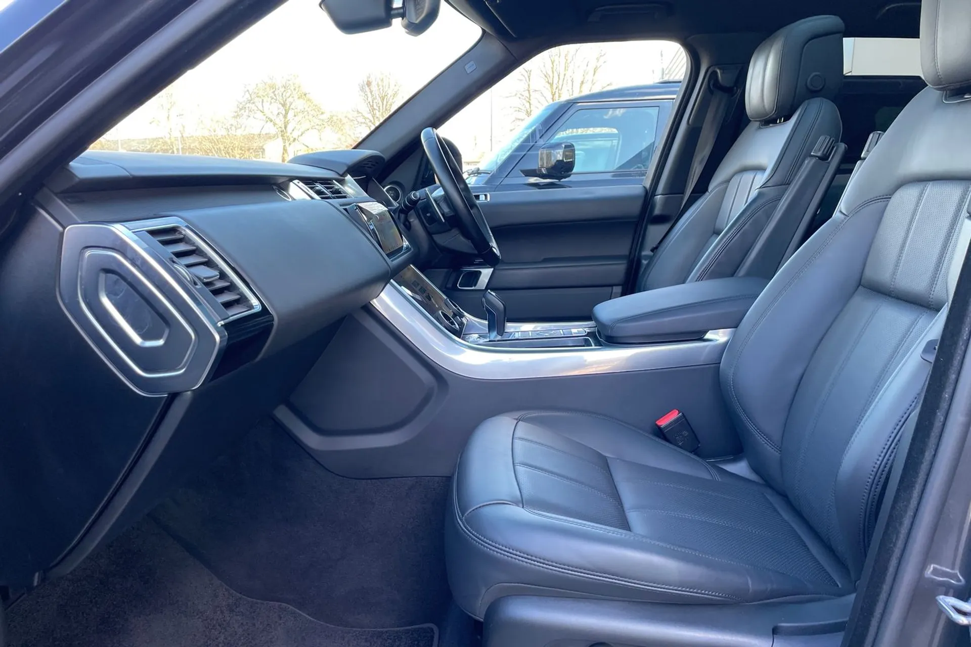 LAND ROVER RANGE ROVER SPORT thumbnail image number 10